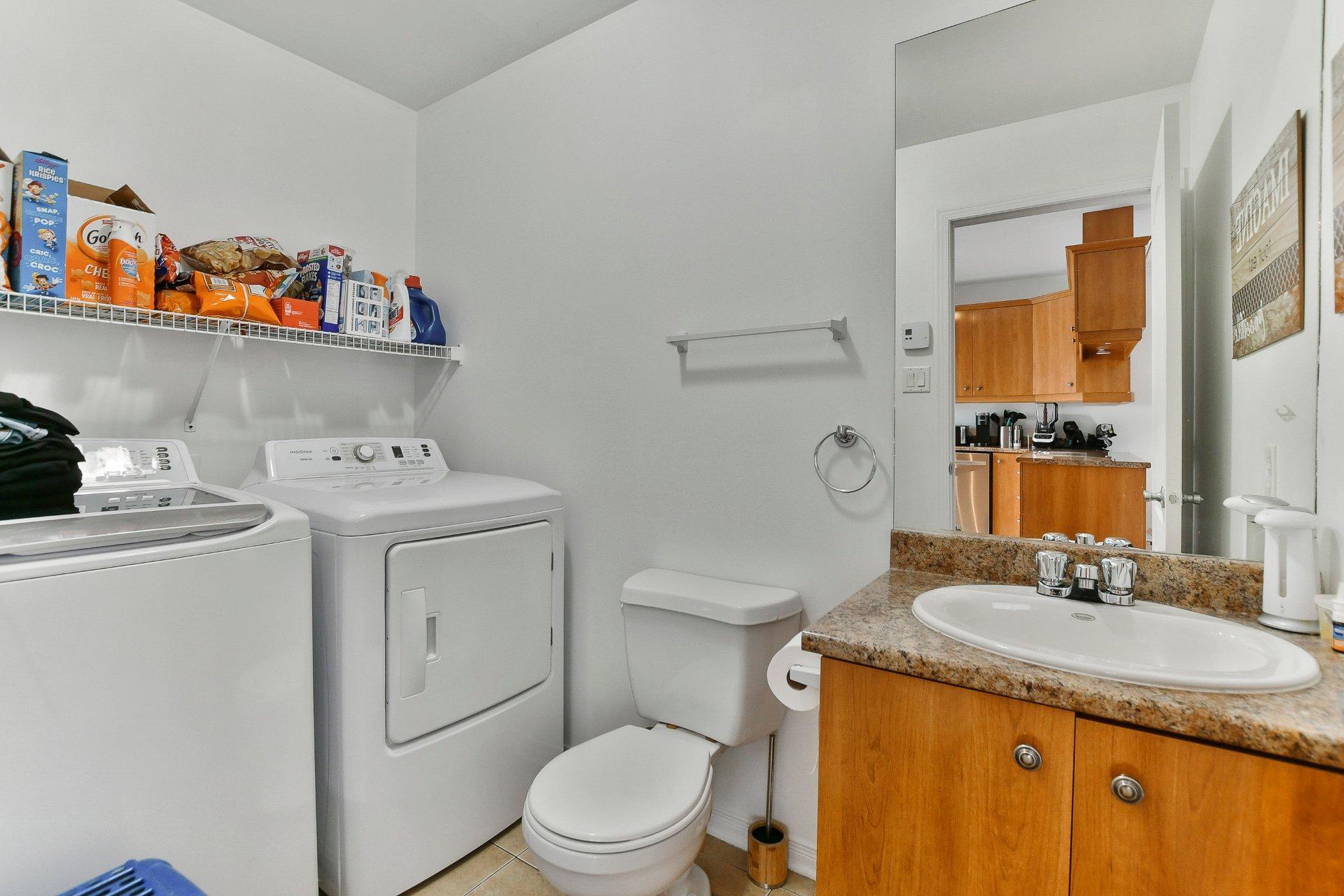 









500

 - 504


Av. de l'Étang

,
Mascouche,




QC
J7K0C6

