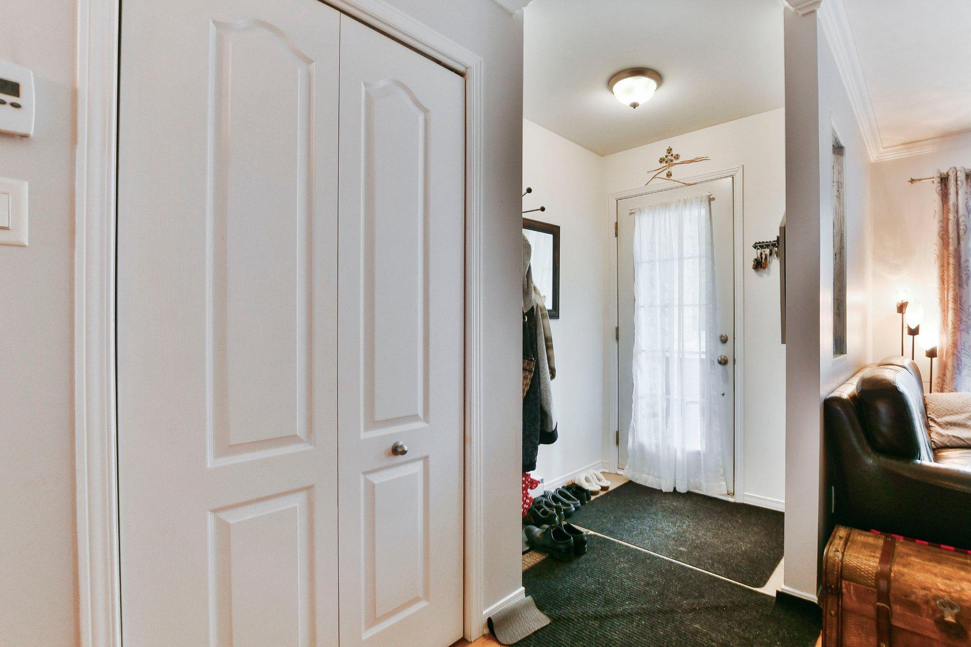 









500

 - 504


Av. de l'Étang

,
Mascouche,




QC
J7K0C6

