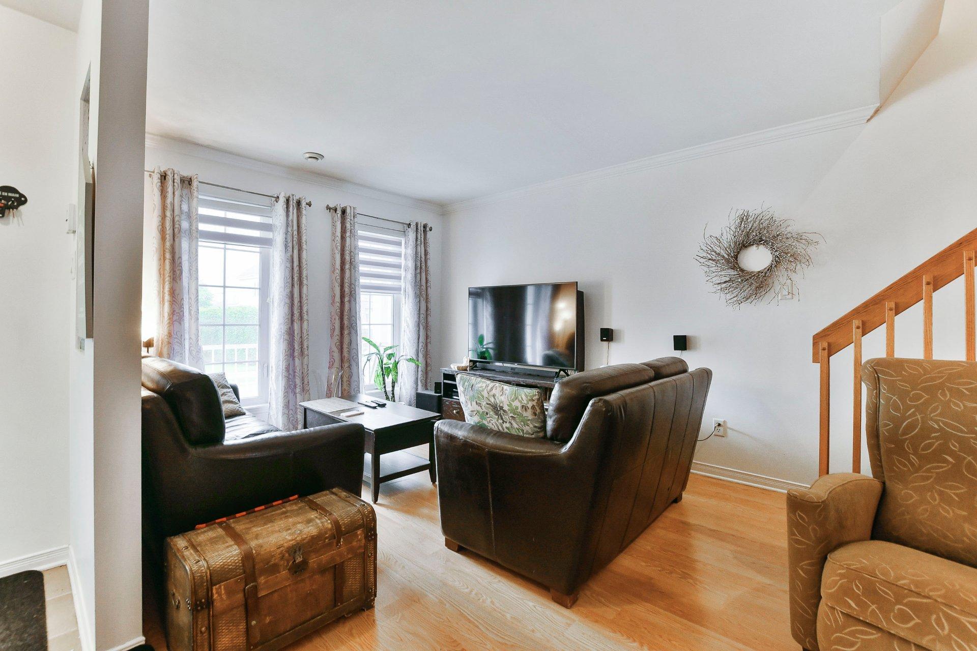 









500

 - 504


Av. de l'Étang

,
Mascouche,




QC
J7K0C6


