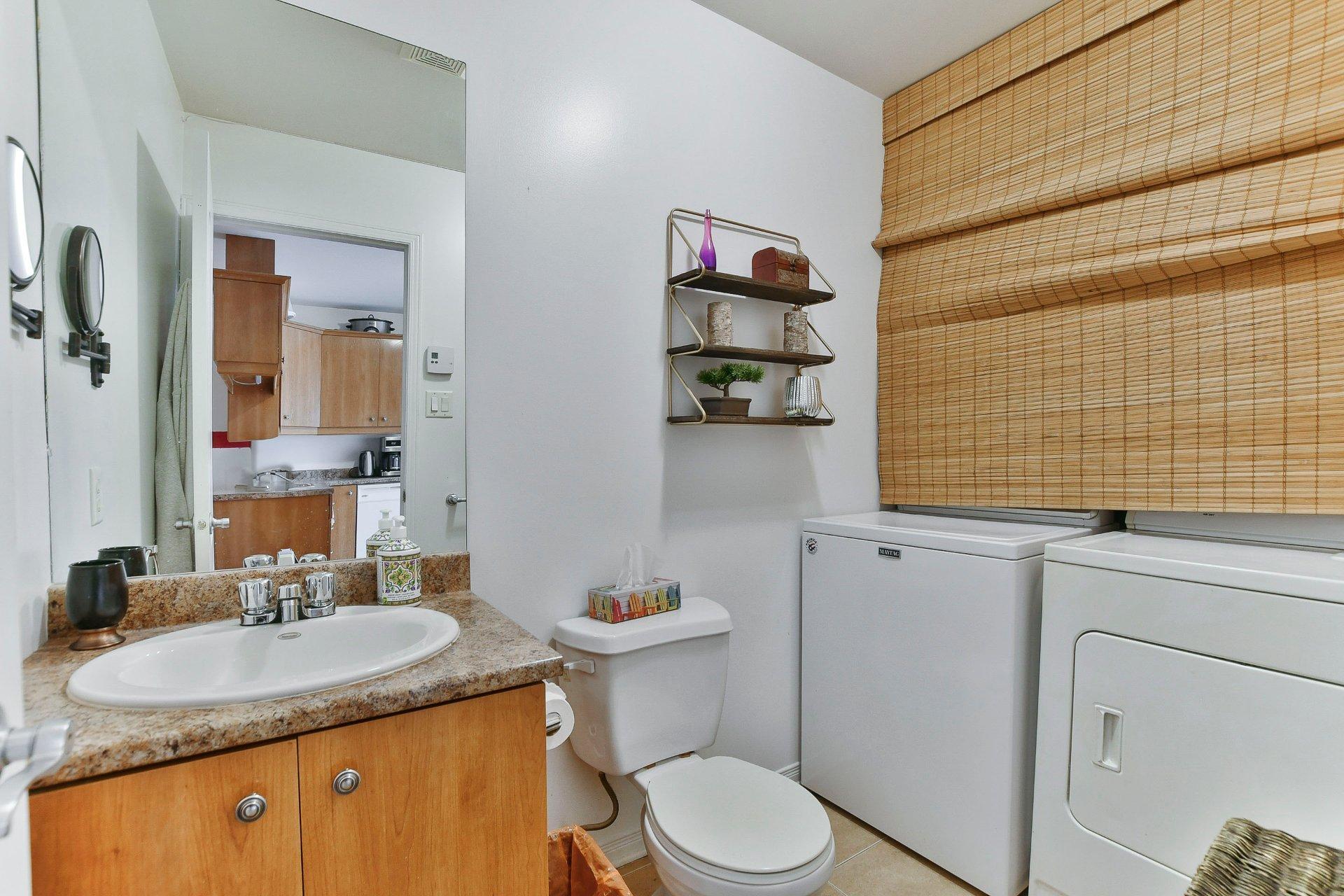 









500

 - 504


Av. de l'Étang

,
Mascouche,




QC
J7K0C6

