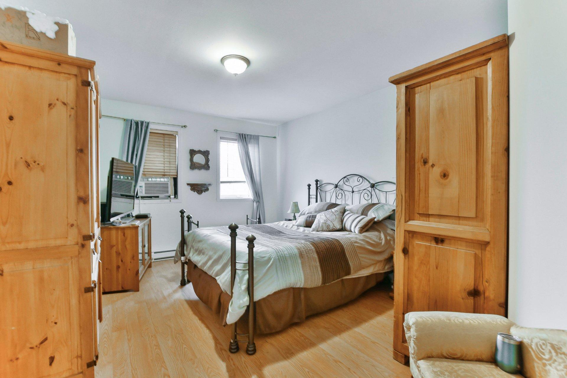 









500

 - 504


Av. de l'Étang

,
Mascouche,




QC
J7K0C6

