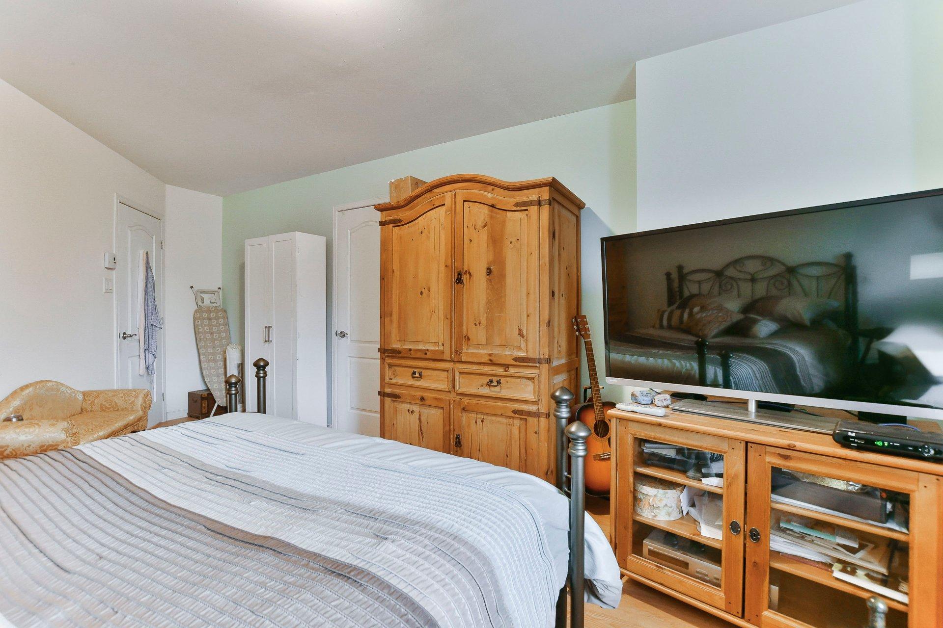 









500

 - 504


Av. de l'Étang

,
Mascouche,




QC
J7K0C6

