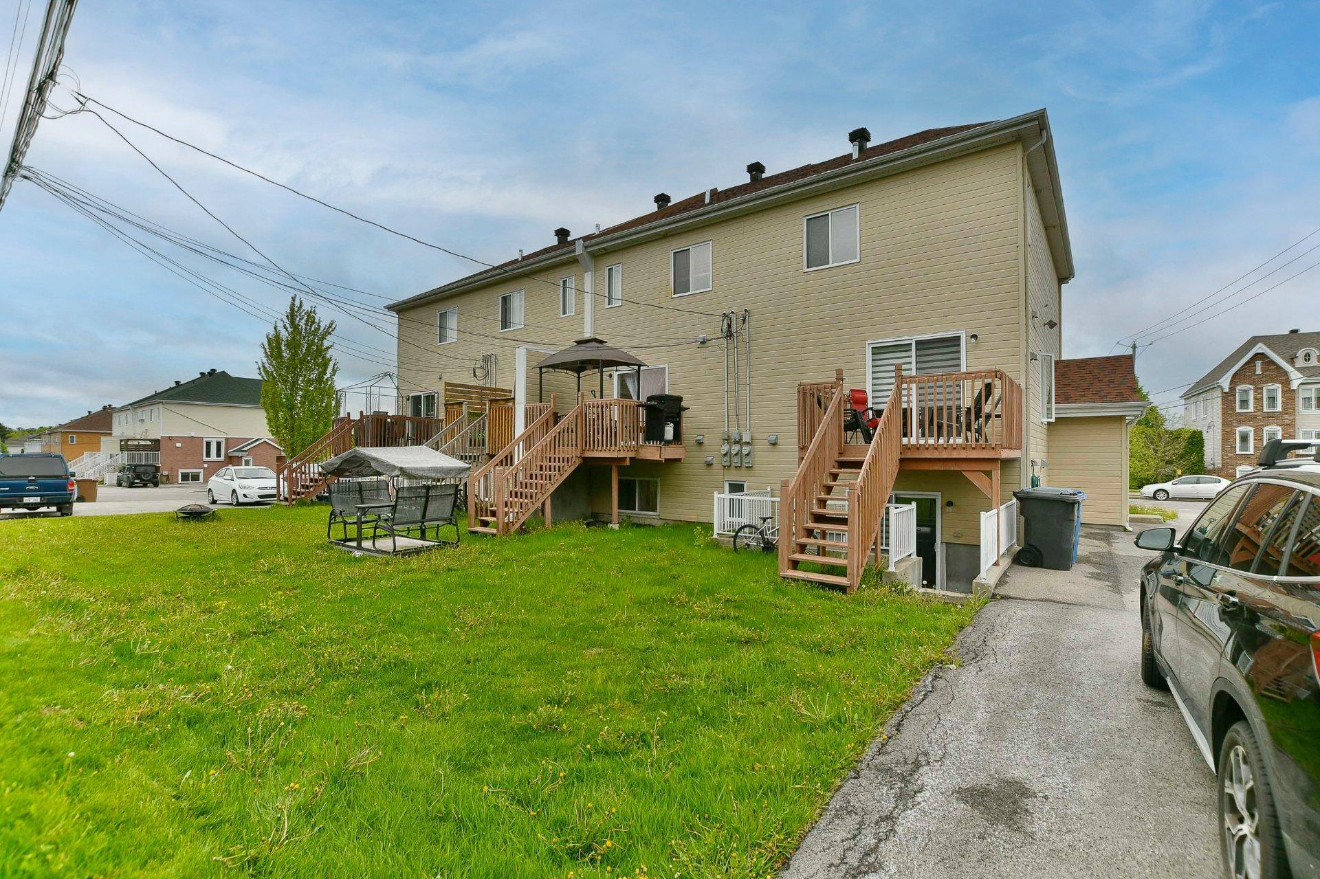 









500

 - 504


Av. de l'Étang

,
Mascouche,




QC
J7K0C6

