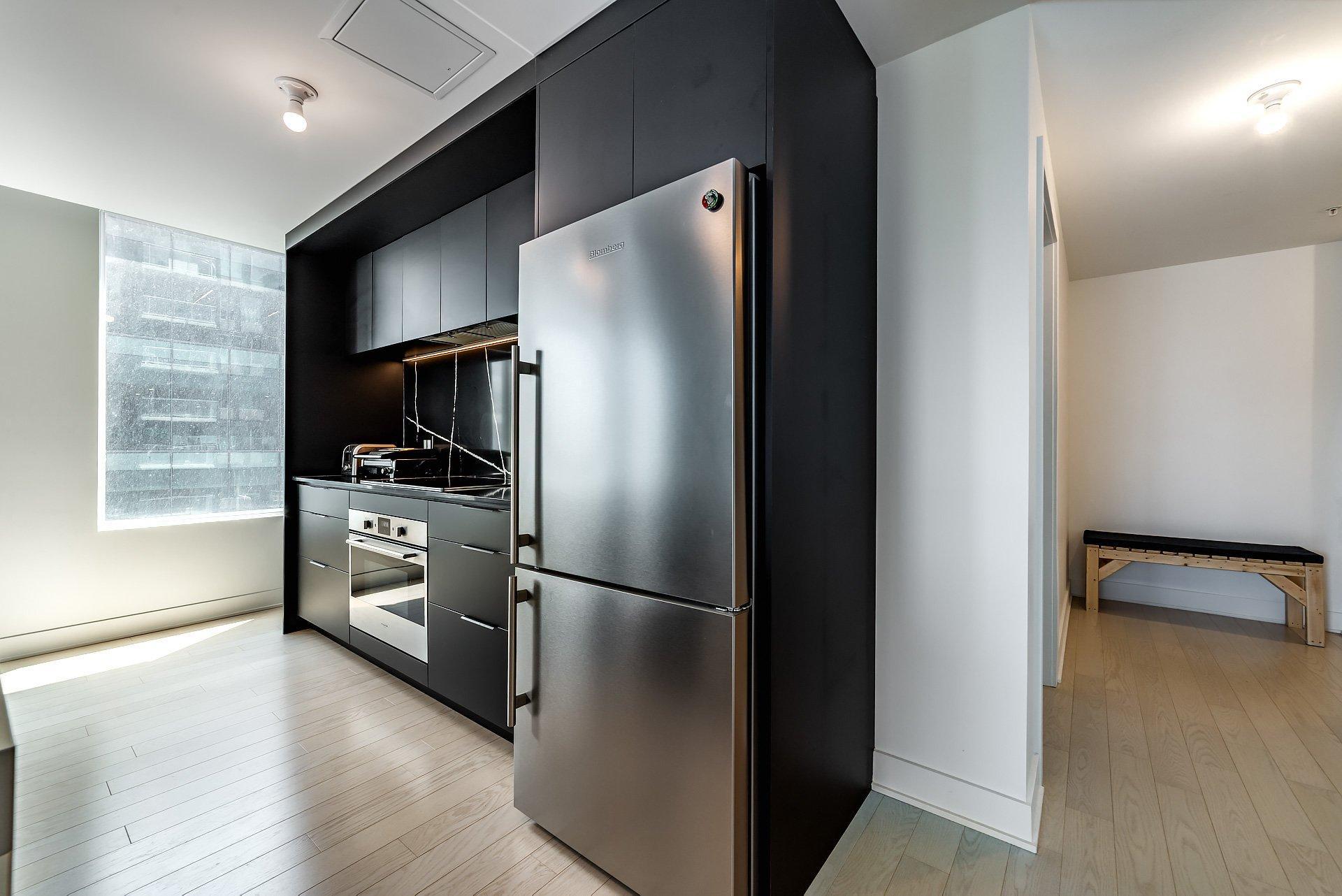 









60


Rue de l'Éclipse

, 1422,
Brossard,




QC
J4Z0T8

