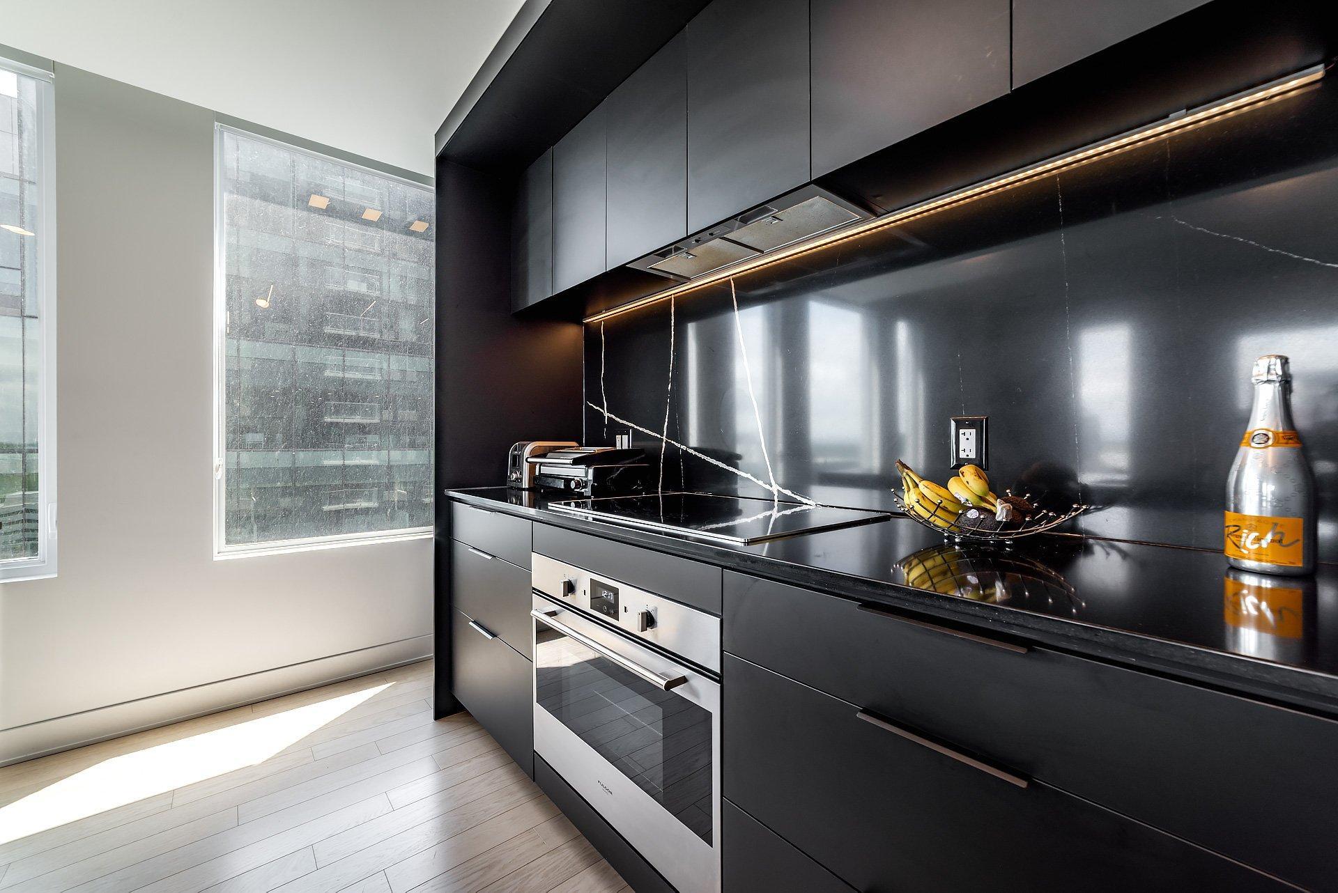 









60


Rue de l'Éclipse

, 1422,
Brossard,




QC
J4Z0T8

