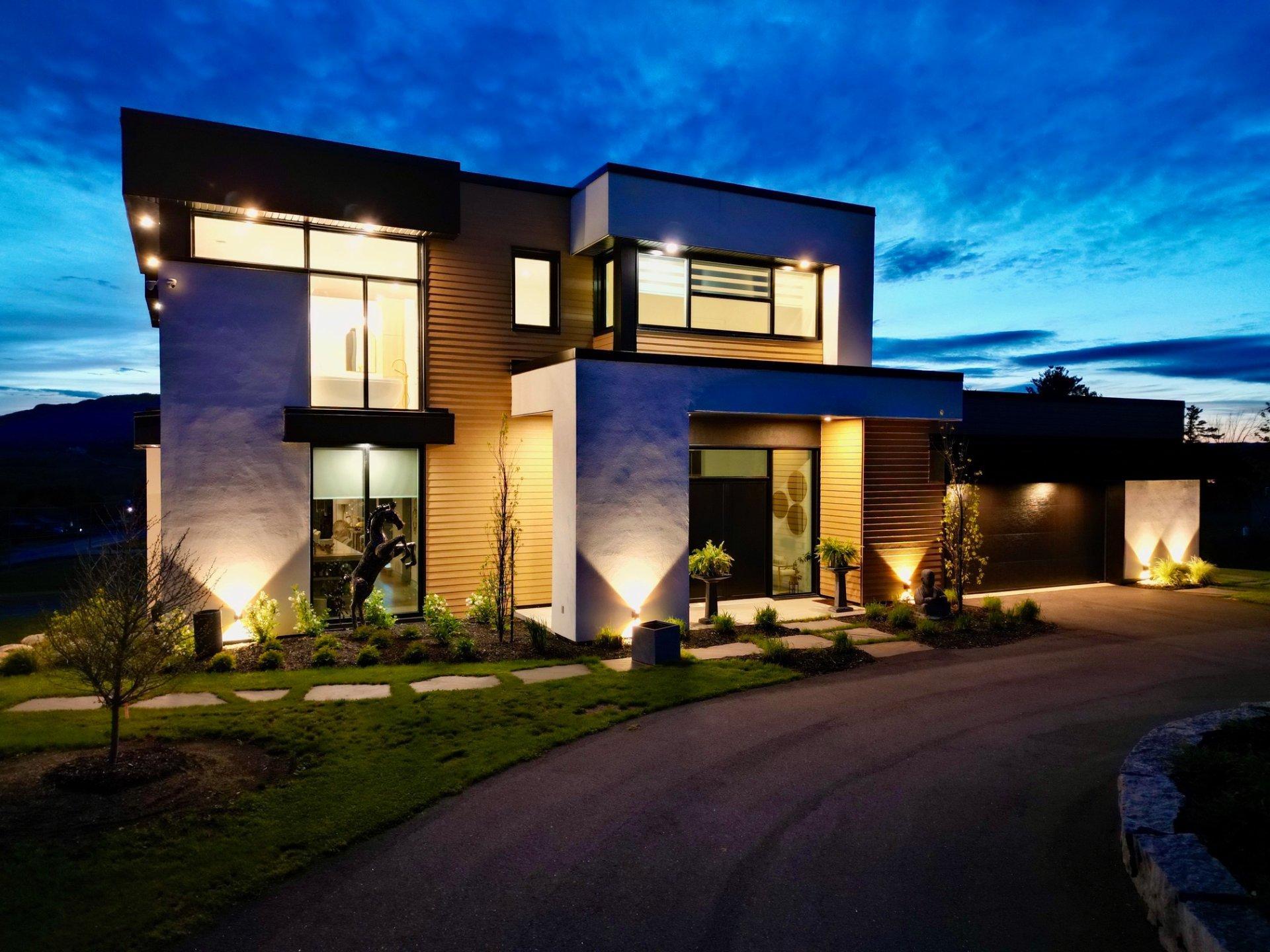 









40


Rue Valiquette

,
Magog,




QC
J1X0W2


