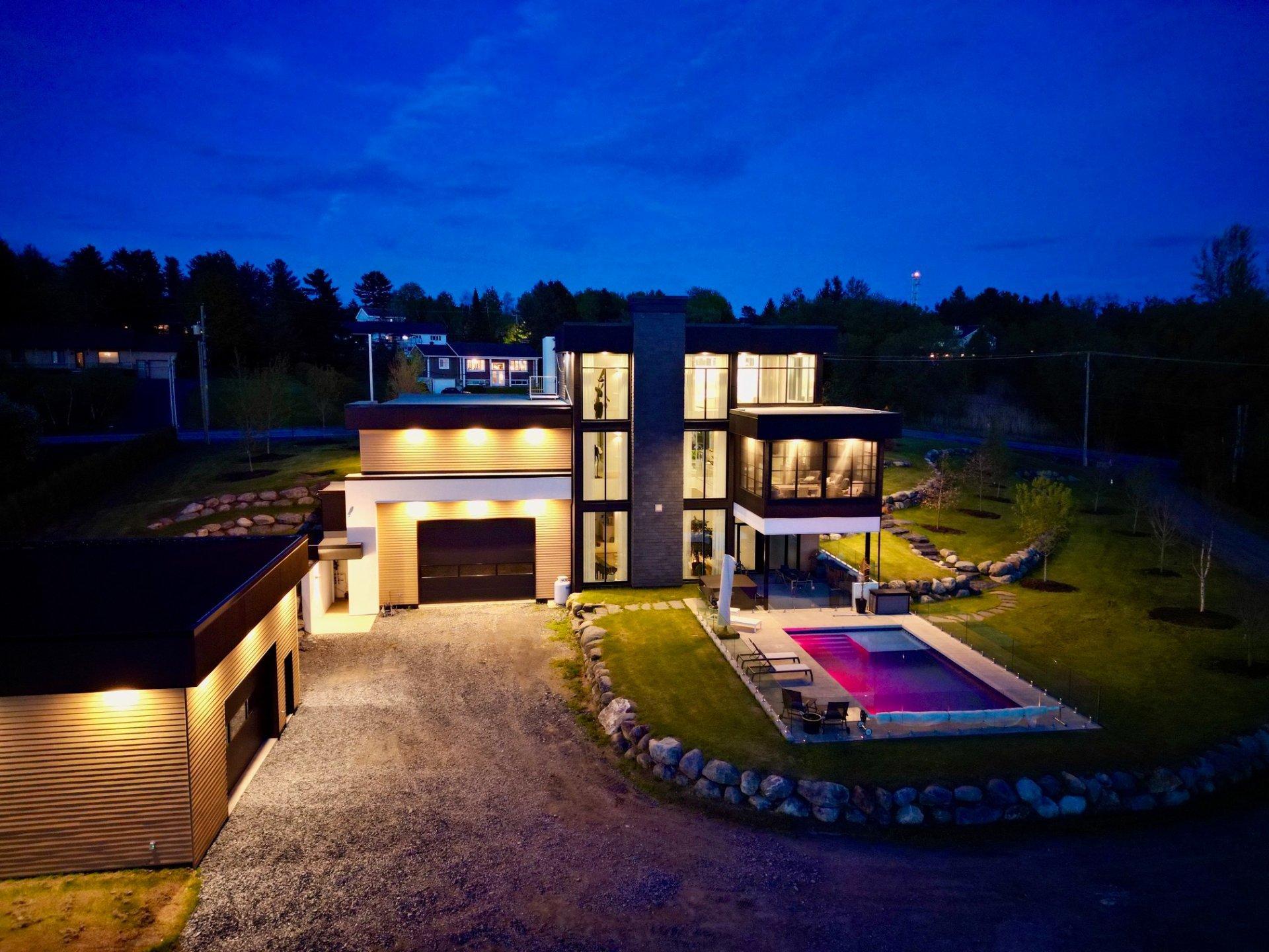









40


Rue Valiquette

,
Magog,




QC
J1X0W2

