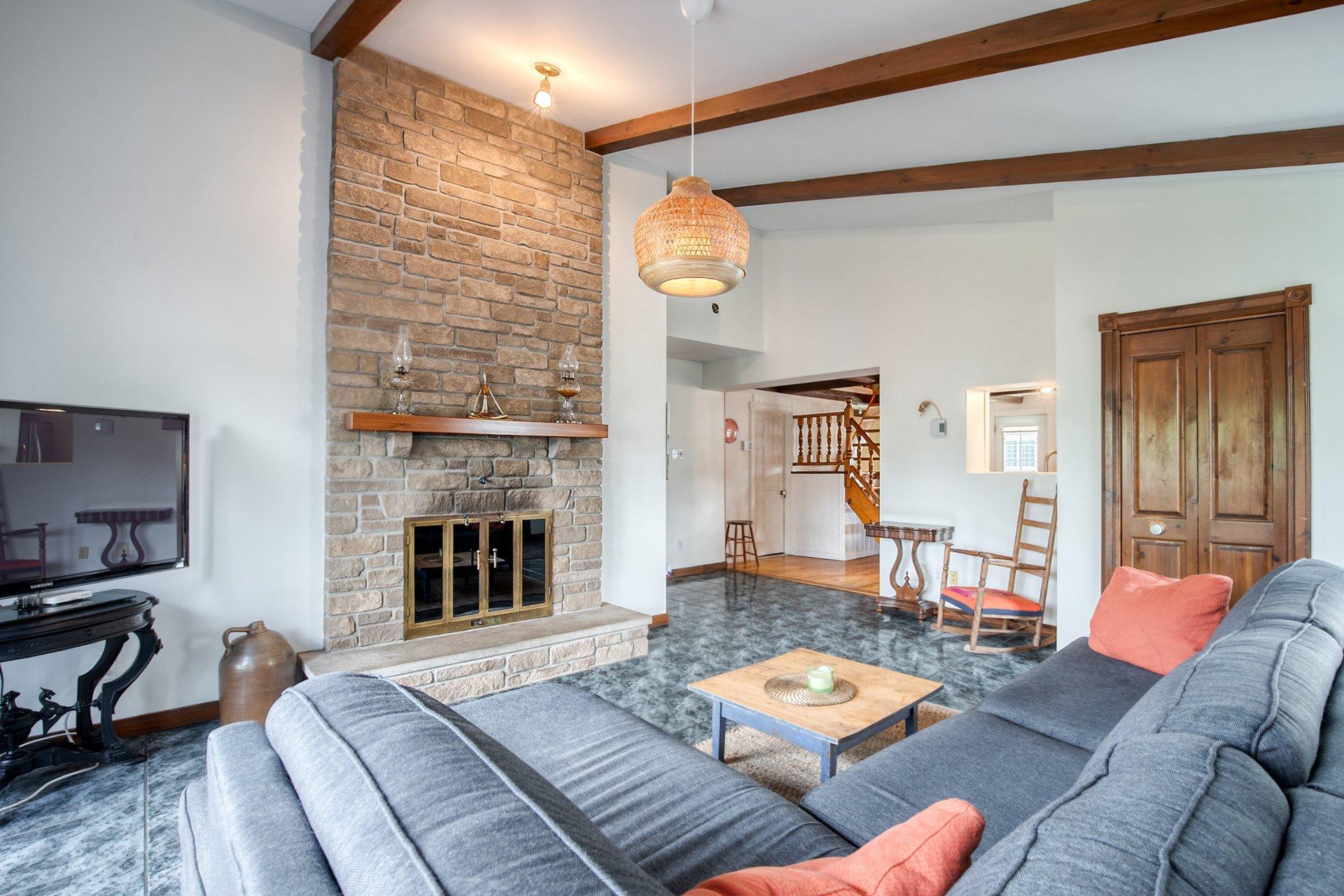 









14230


Av. Guy

,
Saint-Hyacinthe,




QC
J2R1V7


