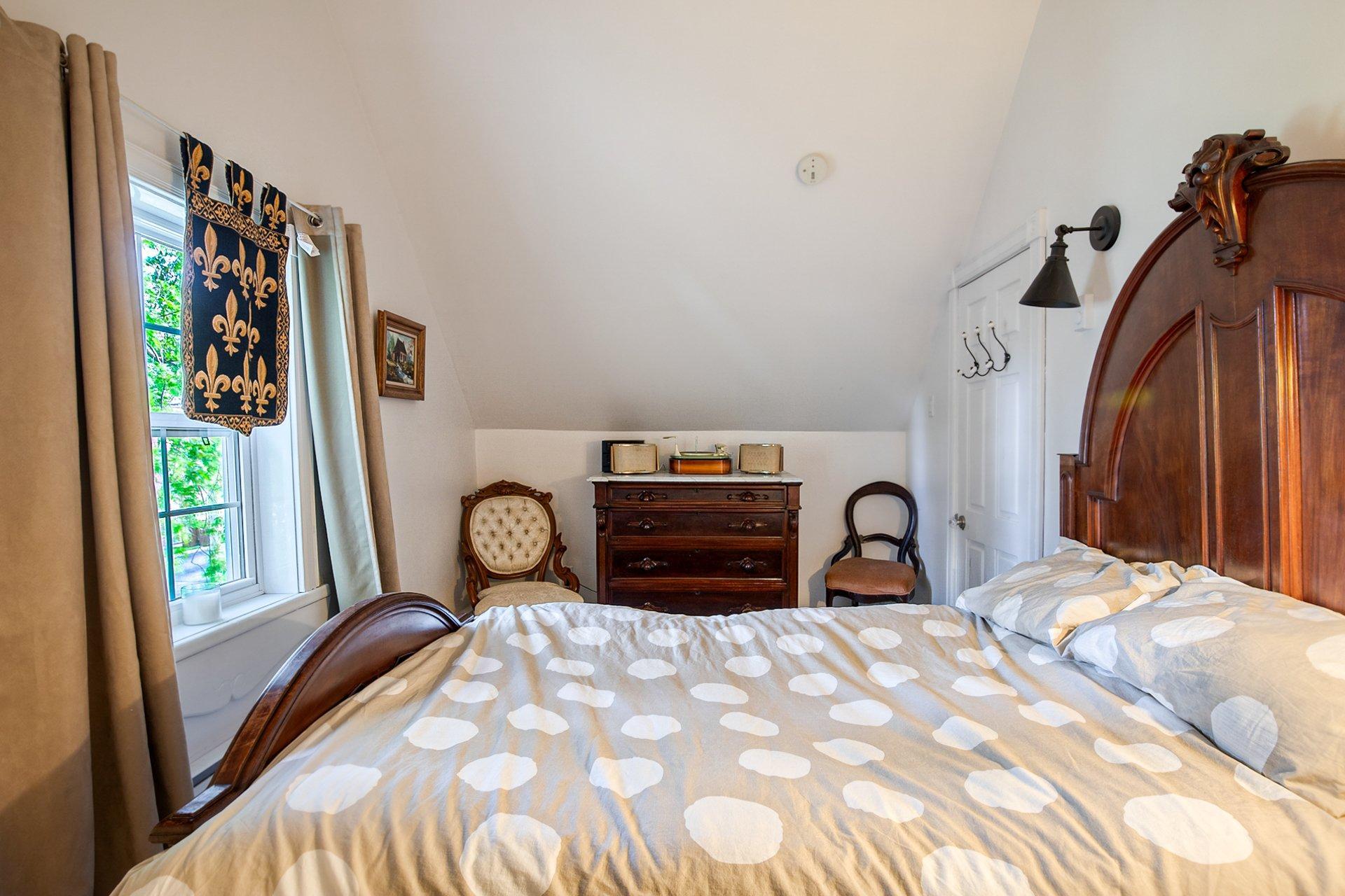 









14230


Av. Guy

,
Saint-Hyacinthe,




QC
J2R1V7

