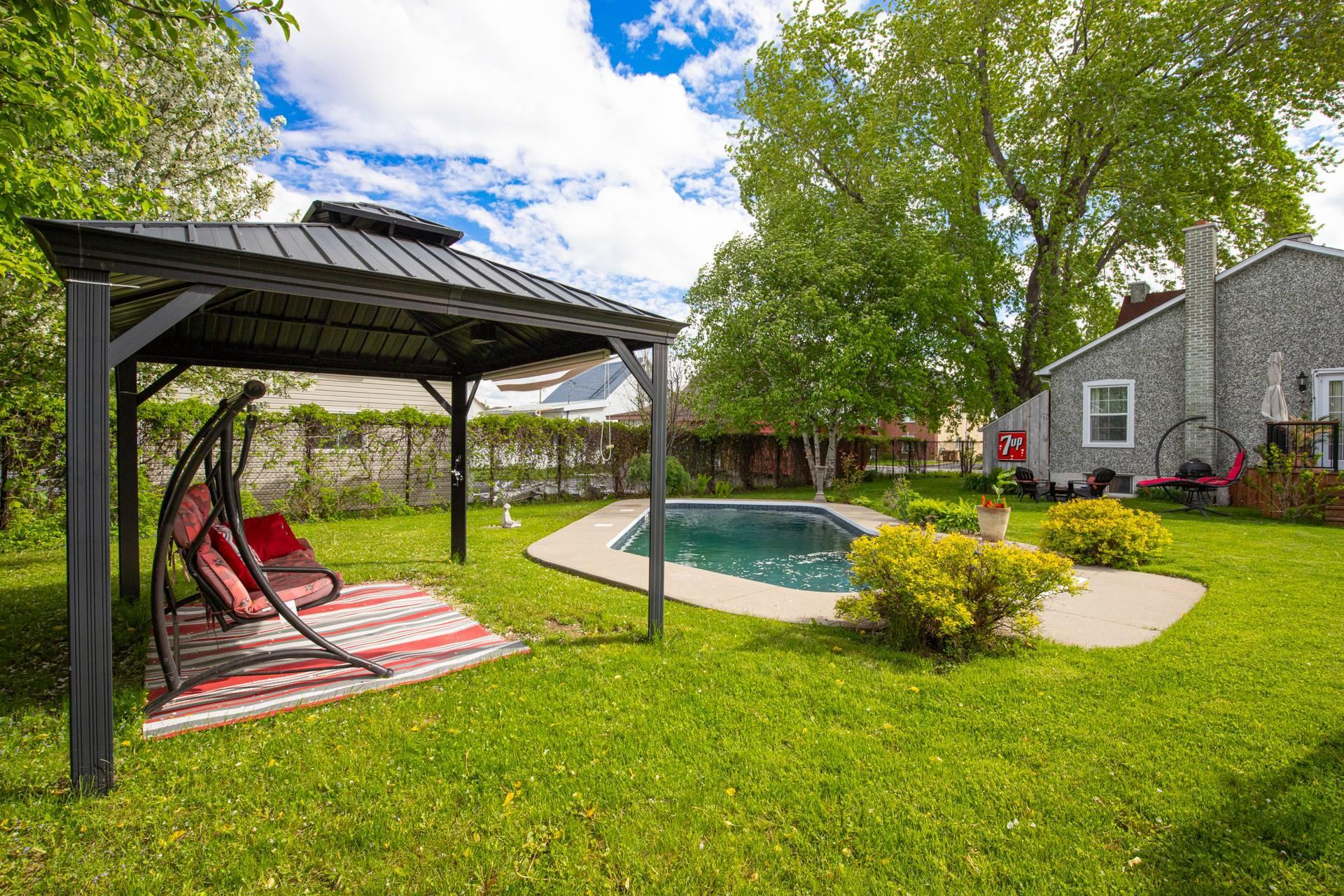 









14230


Av. Guy

,
Saint-Hyacinthe,




QC
J2R1V7

