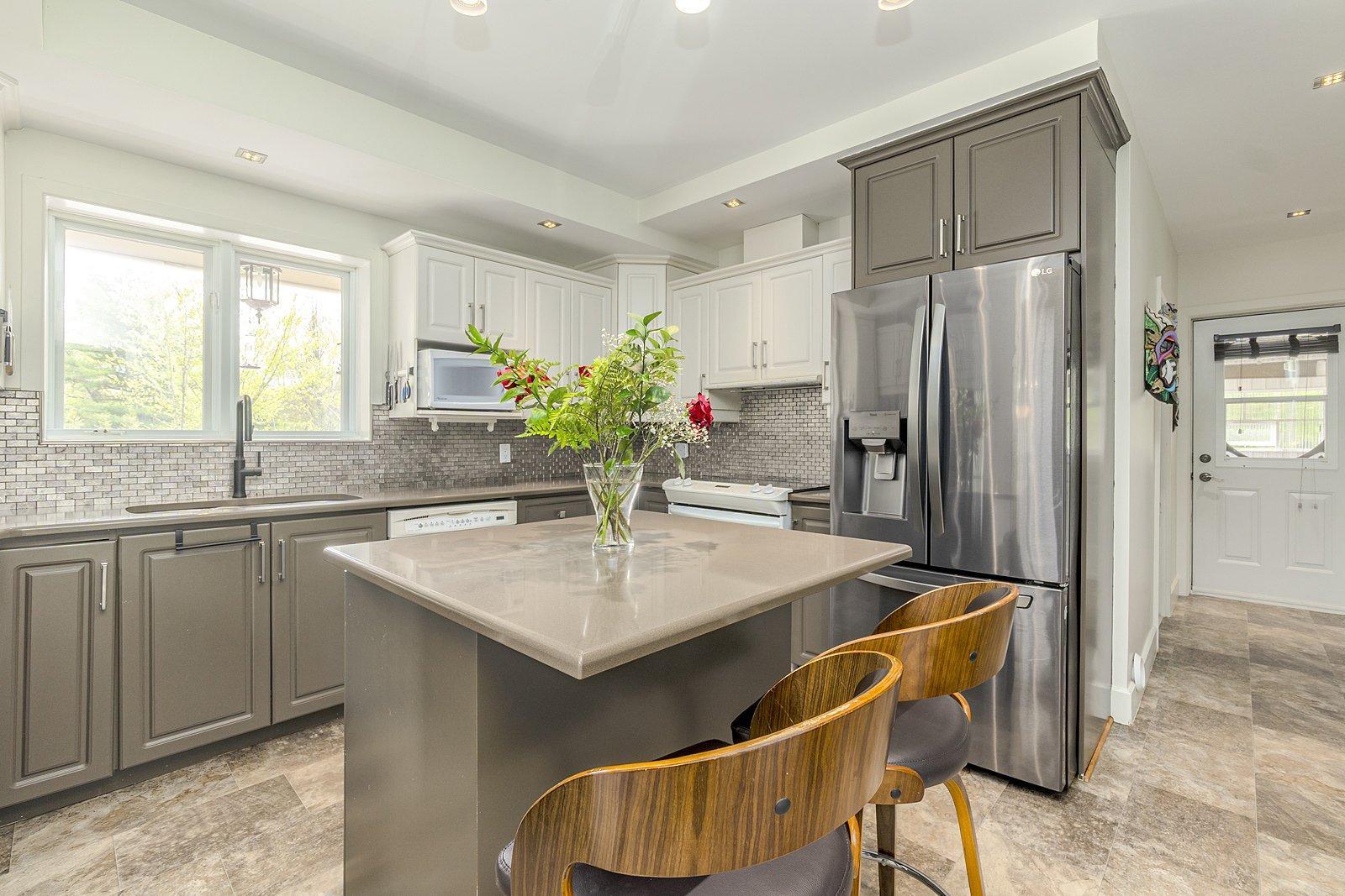 









1810


Route 249

,
Saint-Denis-de-Brompton,




QC
J0B2P0

