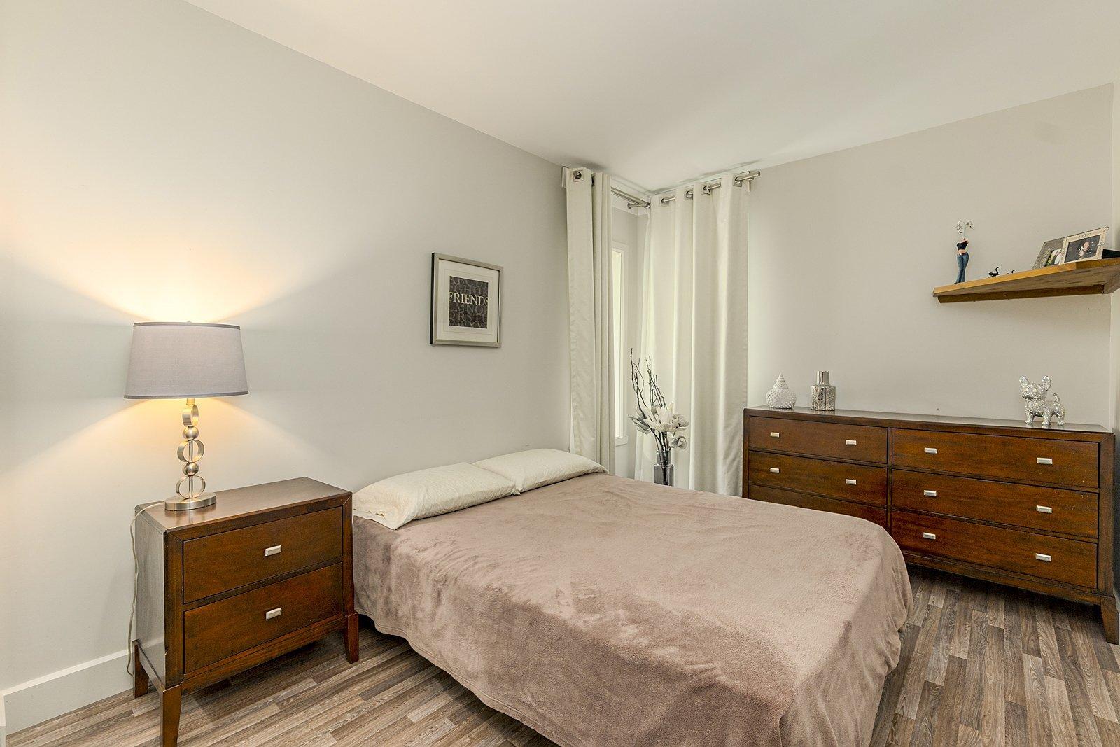 









1810


Route 249

,
Saint-Denis-de-Brompton,




QC
J0B2P0

