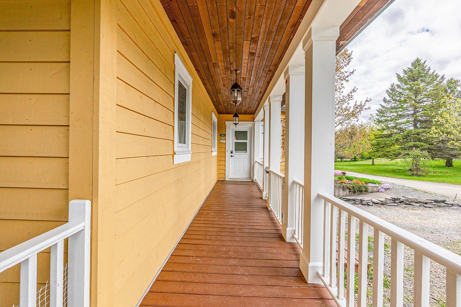 









1810


Route 249

,
Saint-Denis-de-Brompton,




QC
J0B2P0

