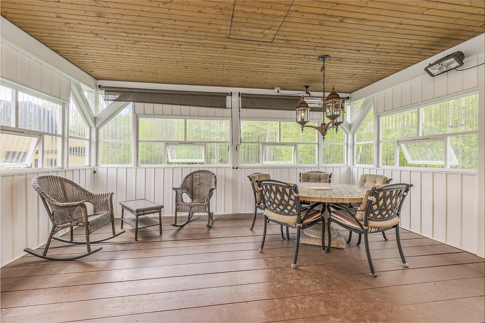 









1810


Route 249

,
Saint-Denis-de-Brompton,




QC
J0B2P0

