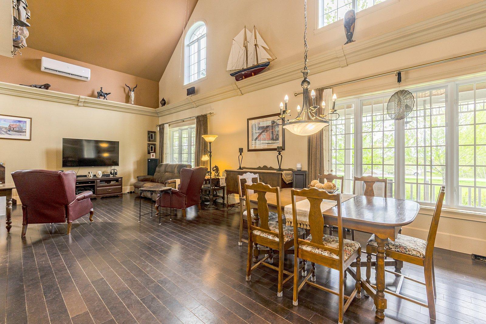 









1810


Route 249

,
Saint-Denis-de-Brompton,




QC
J0B2P0

