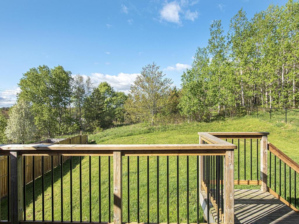 












983 Windgate Drive

,
Beaver Bank,




NS
B4G 0A7


