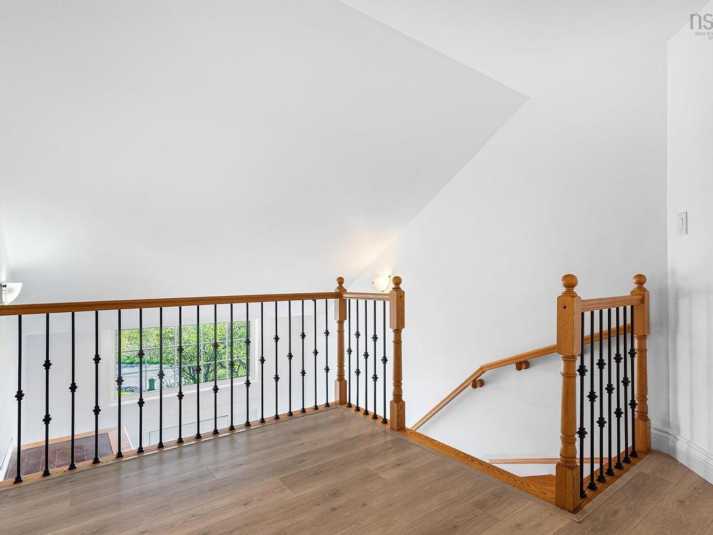 












983 Windgate Drive

,
Beaver Bank,




NS
B4G 0A7

