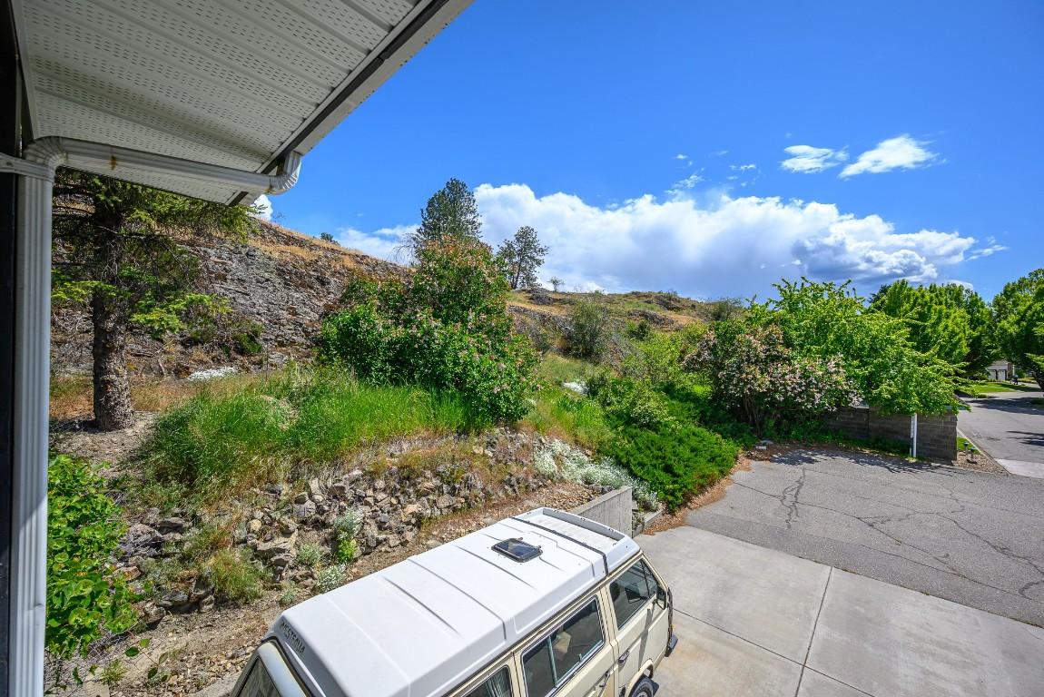 









3505


38

Avenue,
Vernon,




BC
V1T 3A4


