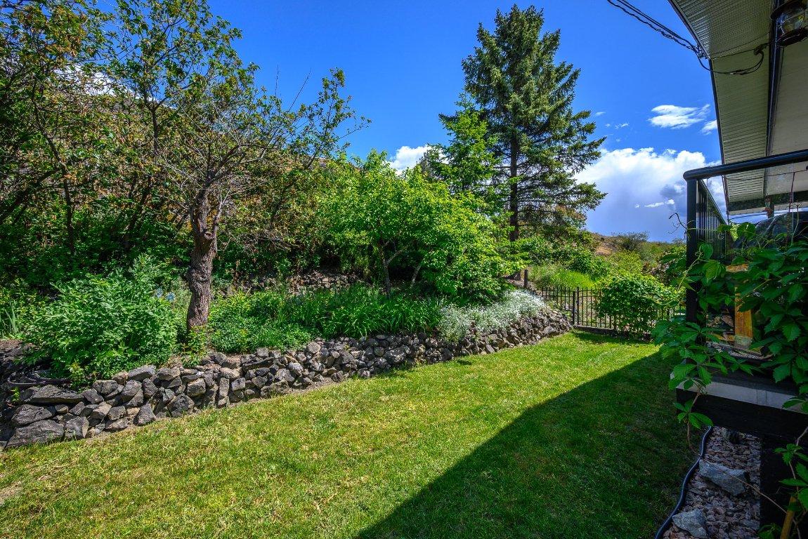 









3505


38

Avenue,
Vernon,




BC
V1T 3A4

