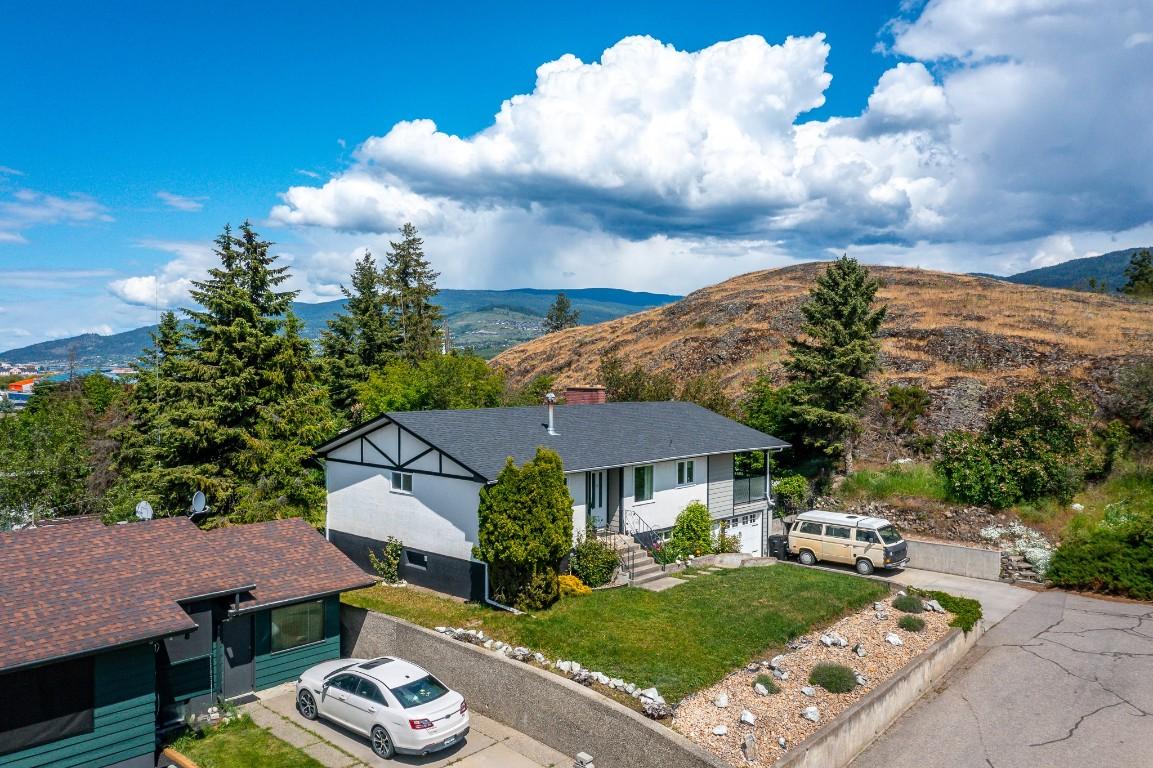 









3505


38

Avenue,
Vernon,




BC
V1T 3A4

