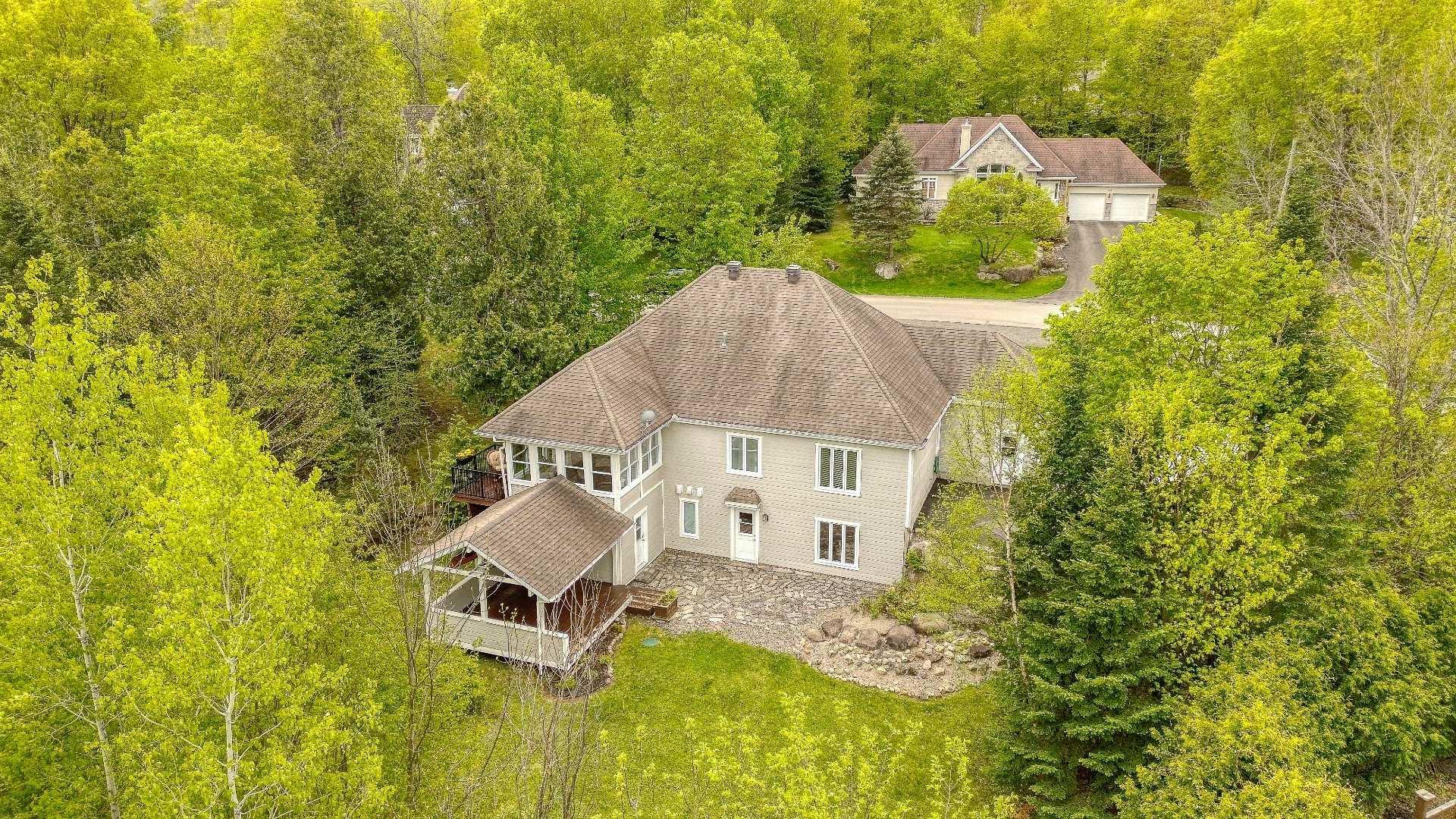 









42


Ch. de Fribourg

,
Saint-Sauveur,




QC
J0R1R2

