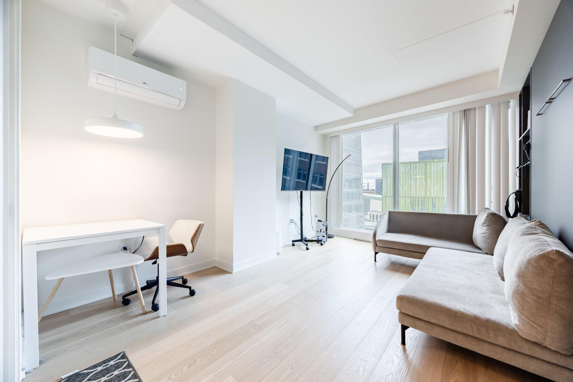 









360


Rue Mayor

, 1103,
Montréal (Ville-Marie),




QC
H3A0J4


