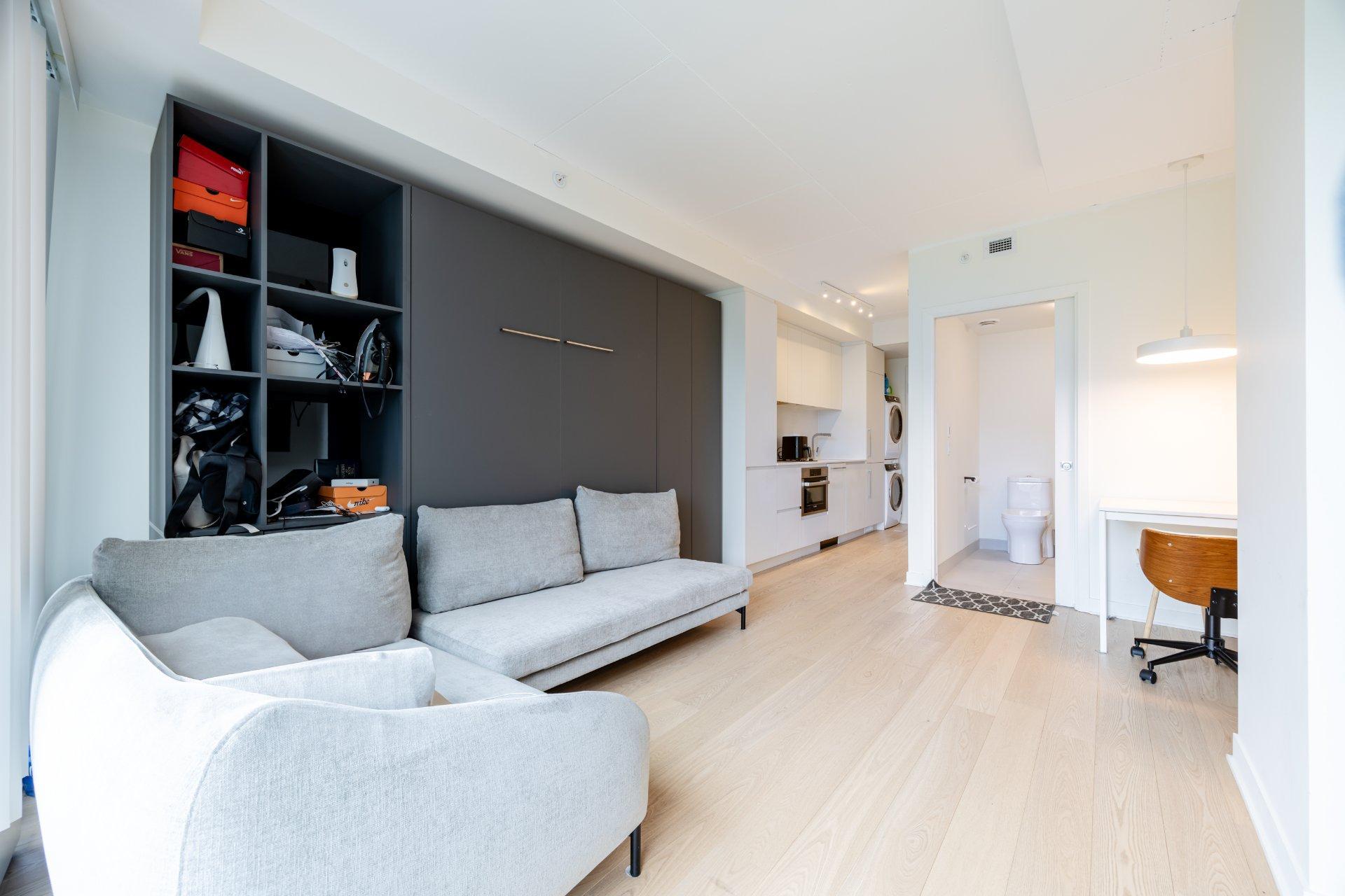 









360


Rue Mayor

, 1103,
Montréal (Ville-Marie),




QC
H3A0J4

