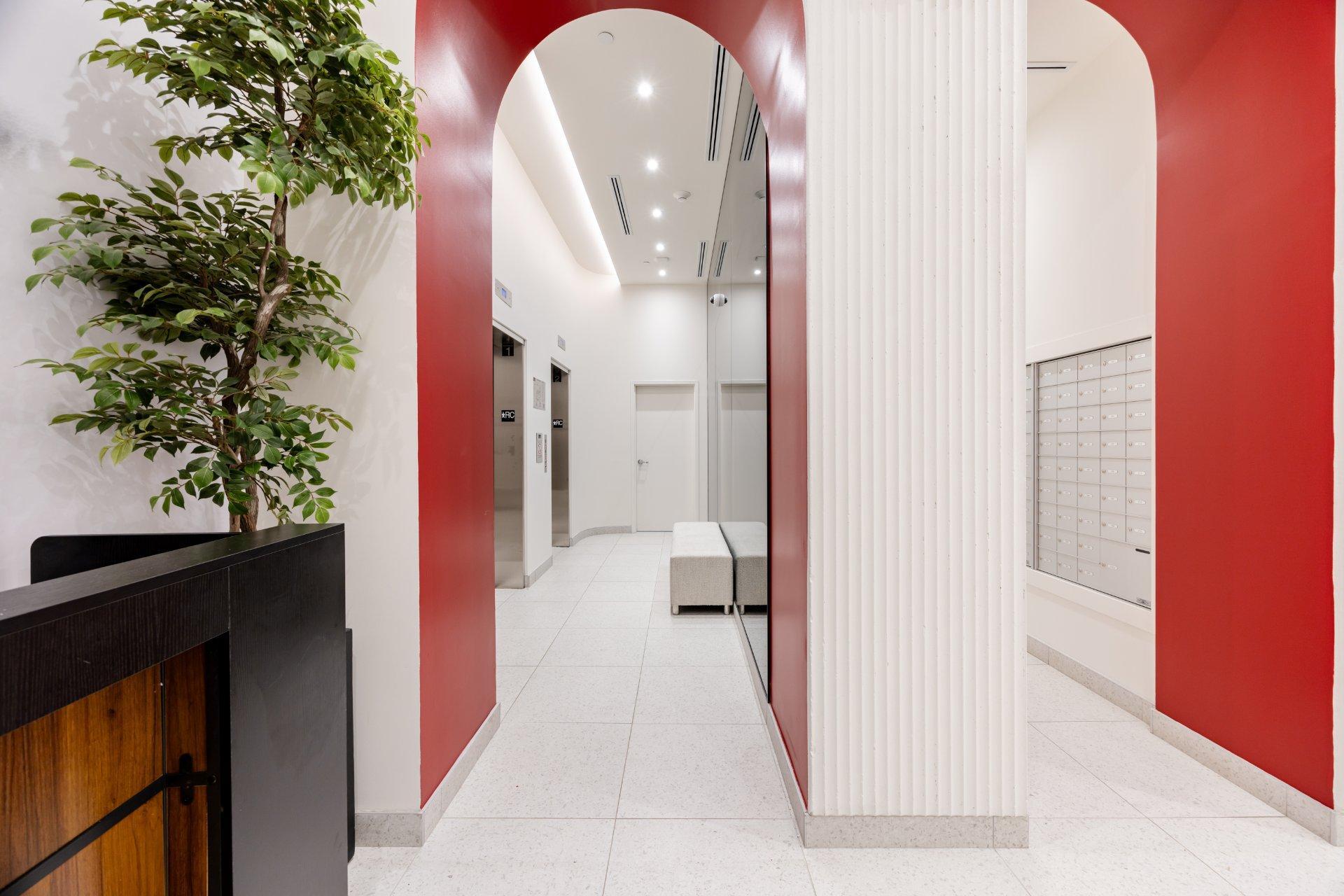 









360


Rue Mayor

, 1103,
Montréal (Ville-Marie),




QC
H3A0J4

