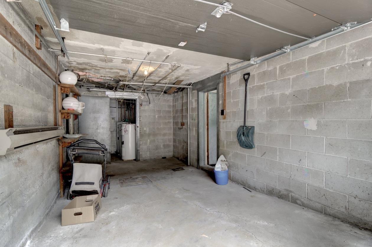 









8675


Av. Champagneur

,
Montréal (Villeray/Saint-Michel/Parc-Extension),




QC
H3N2L1

