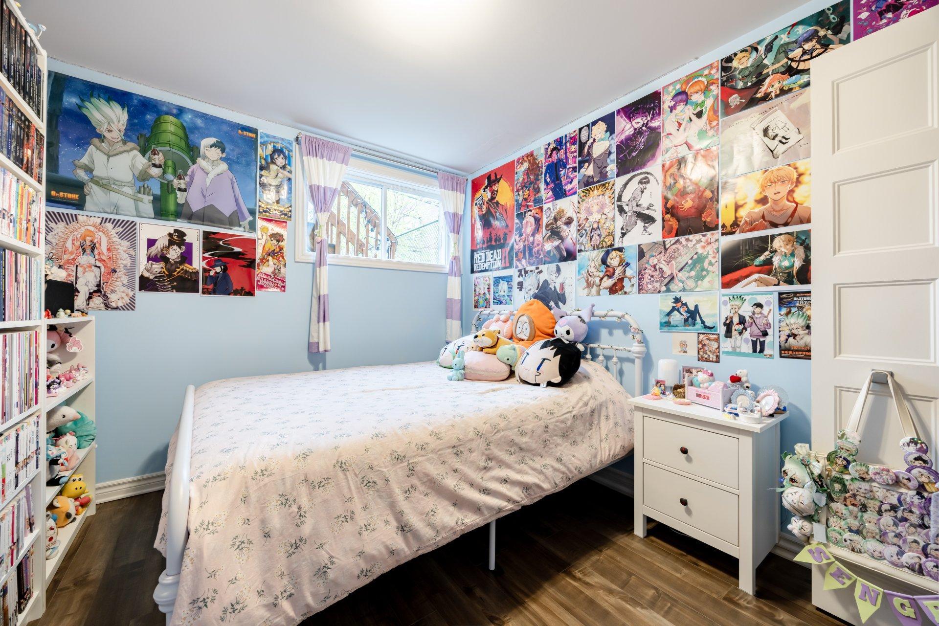 









1710


Rue Coderre

,
Longueuil (Saint-Hubert),




QC
J3Y4N1

