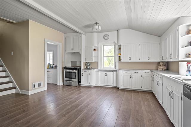 









86085


42 E

RD,
Beausejour,




MB
R0E 0C0

