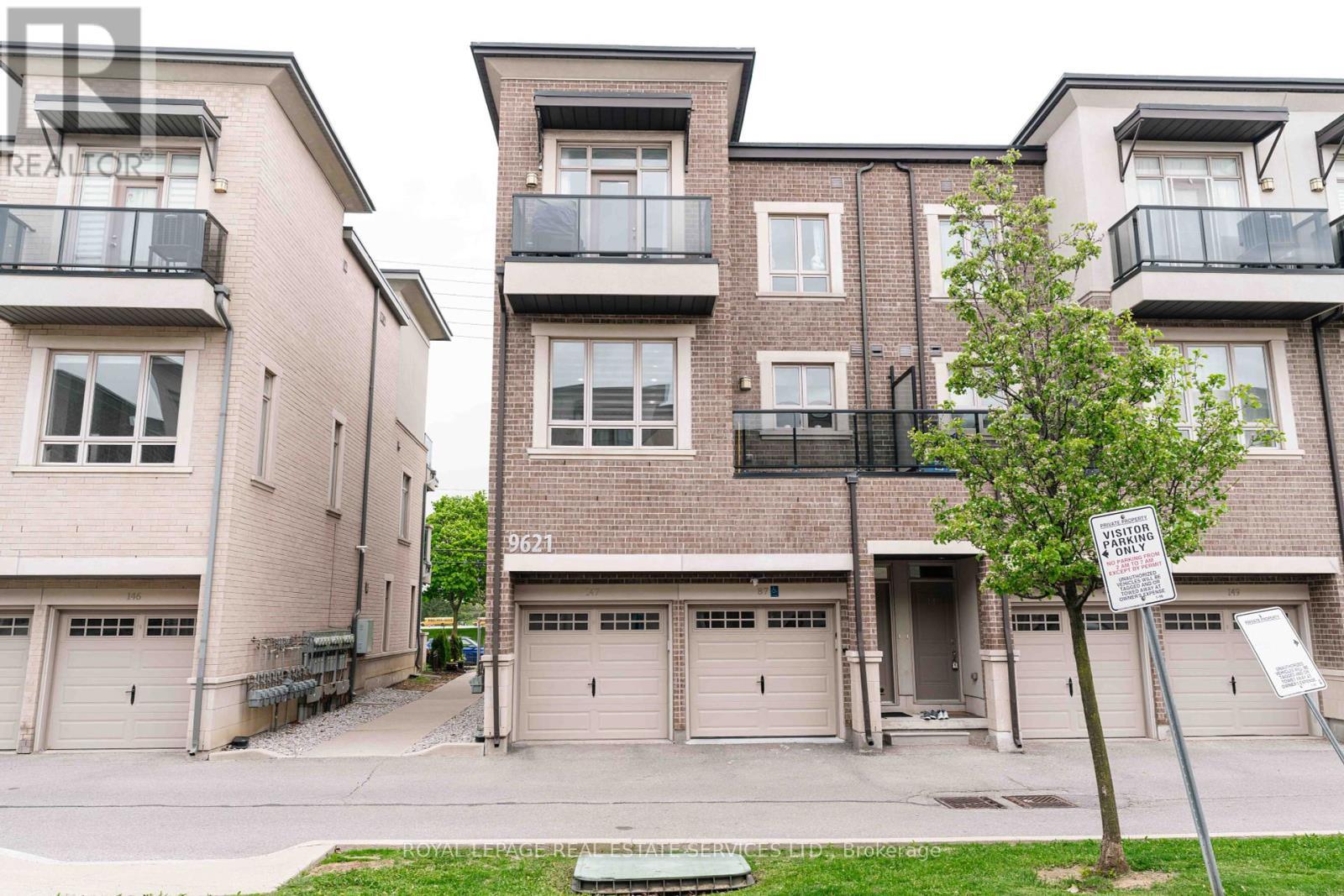












13 - 9621 JANE STREET

,
Vaughan,




Ontario
L6A4G5

