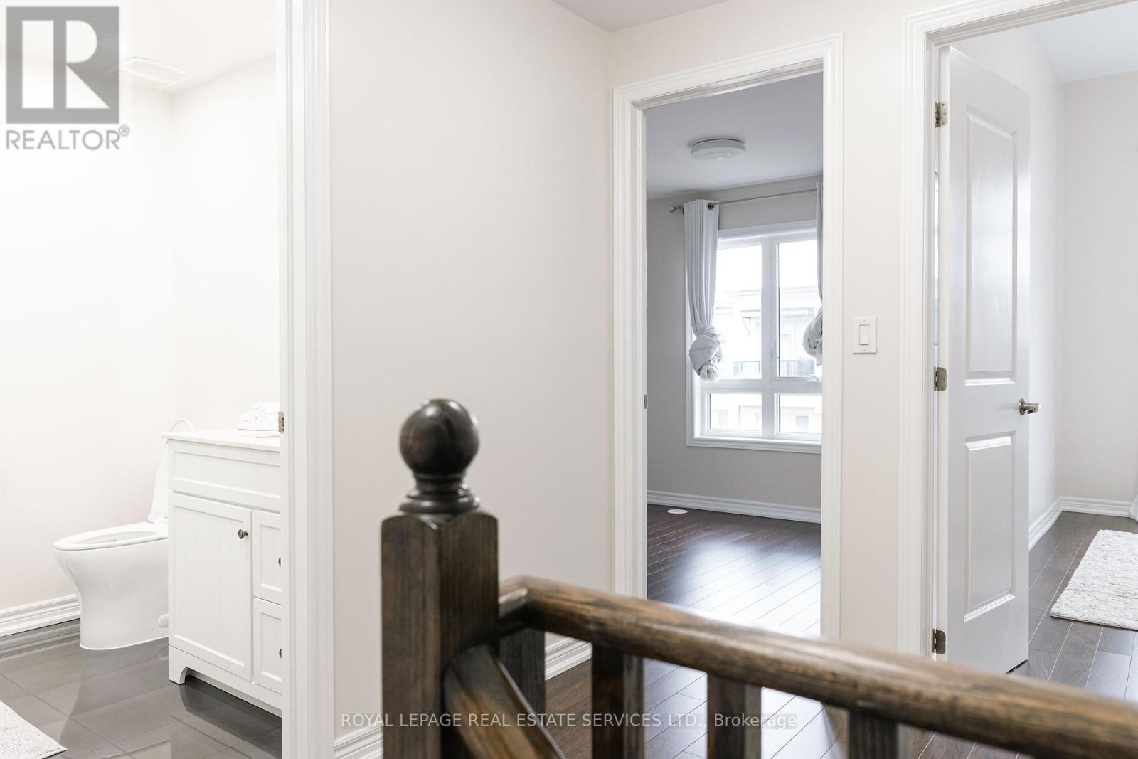 












13 - 9621 JANE STREET

,
Vaughan,




Ontario
L6A4G5

