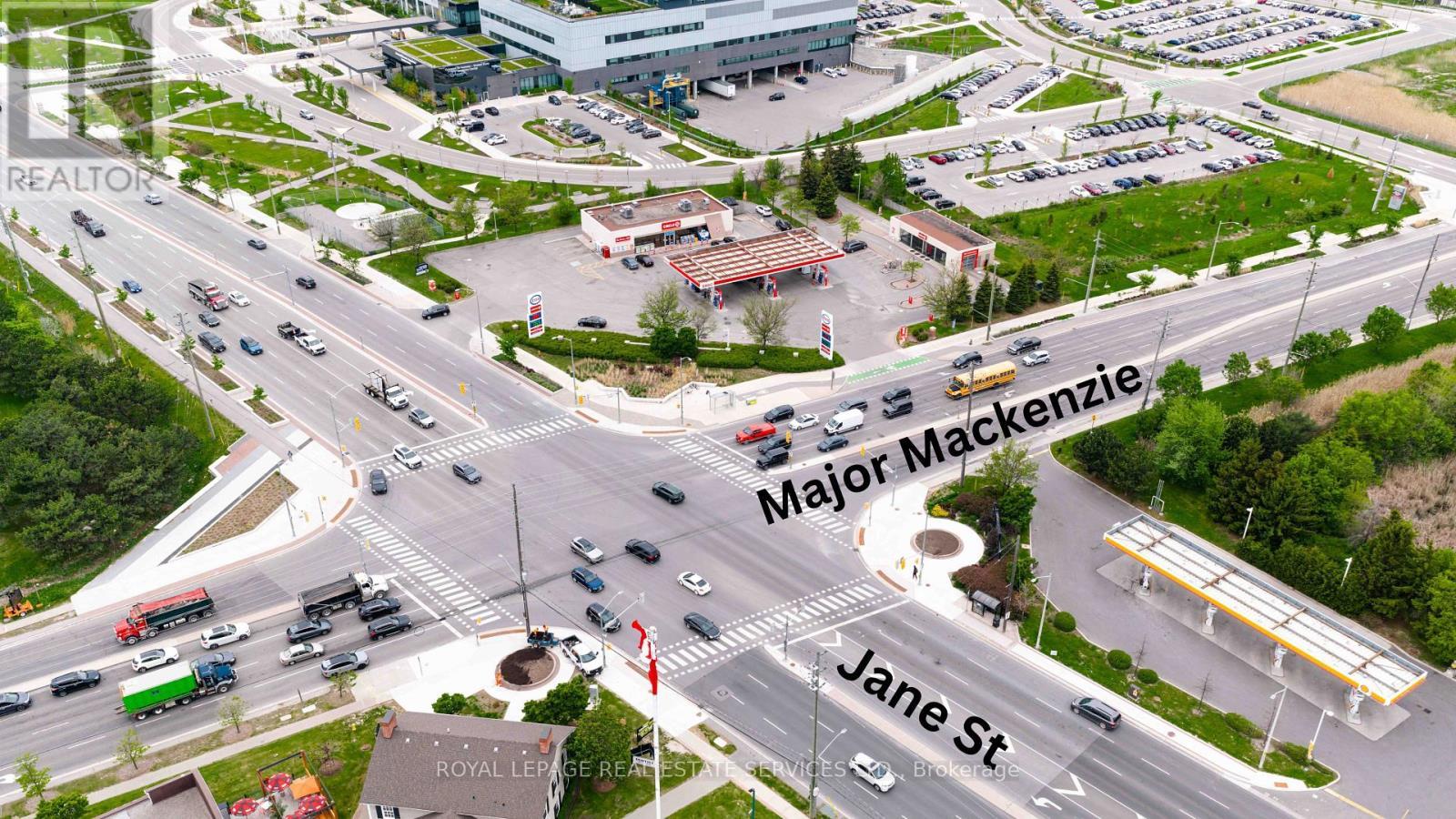 












13 - 9621 JANE STREET

,
Vaughan,




Ontario
L6A4G5

