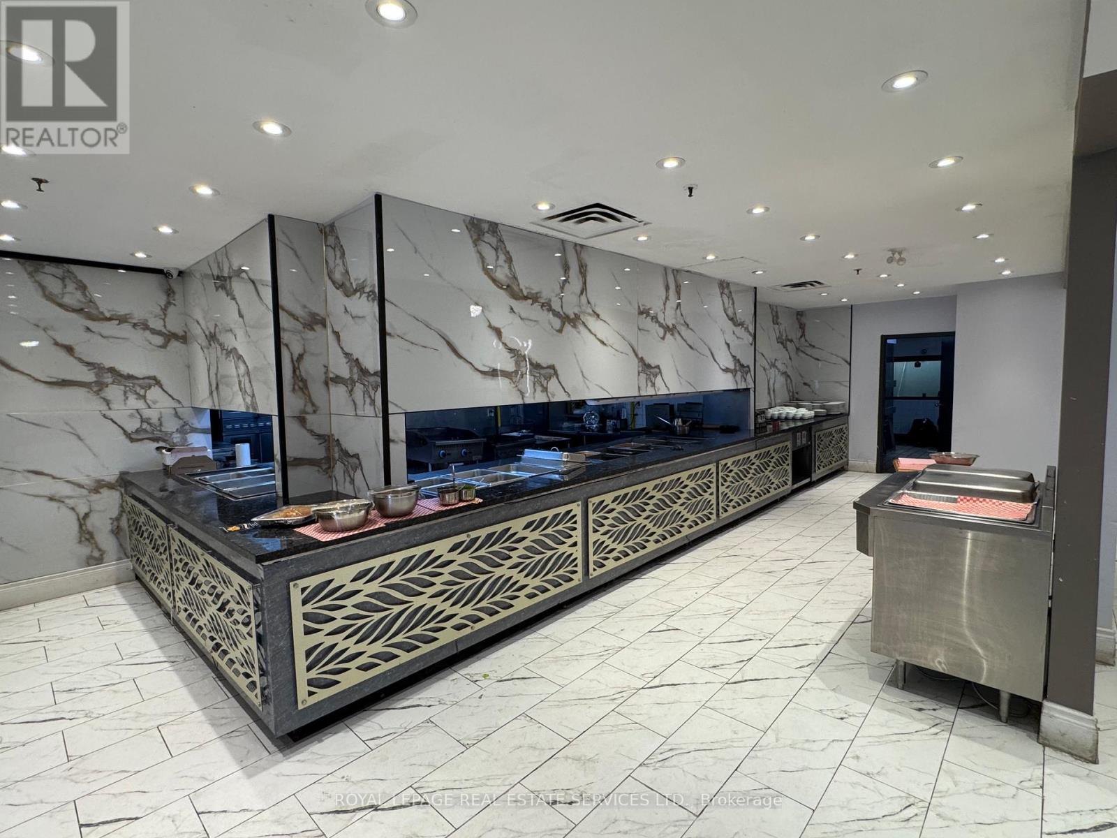 












6430 ERIN MILLS PARKWAY

,
Mississauga,




Ontario
L5N3P3

