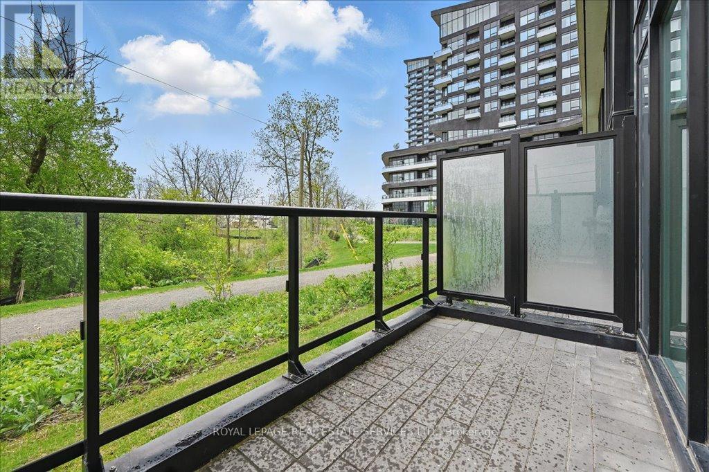 












108 - 2489 TAUNTON ROAD

,
Oakville,




Ontario
L6H3R9

