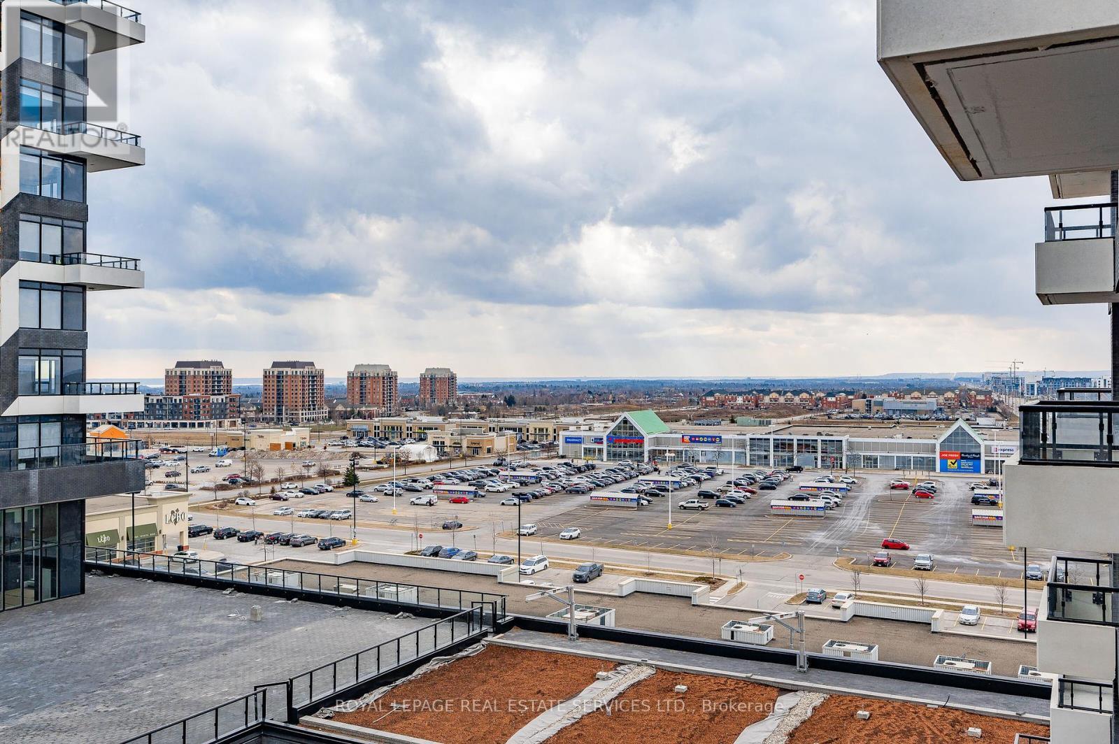 












108 - 2489 TAUNTON ROAD

,
Oakville,




Ontario
L6H3R9

