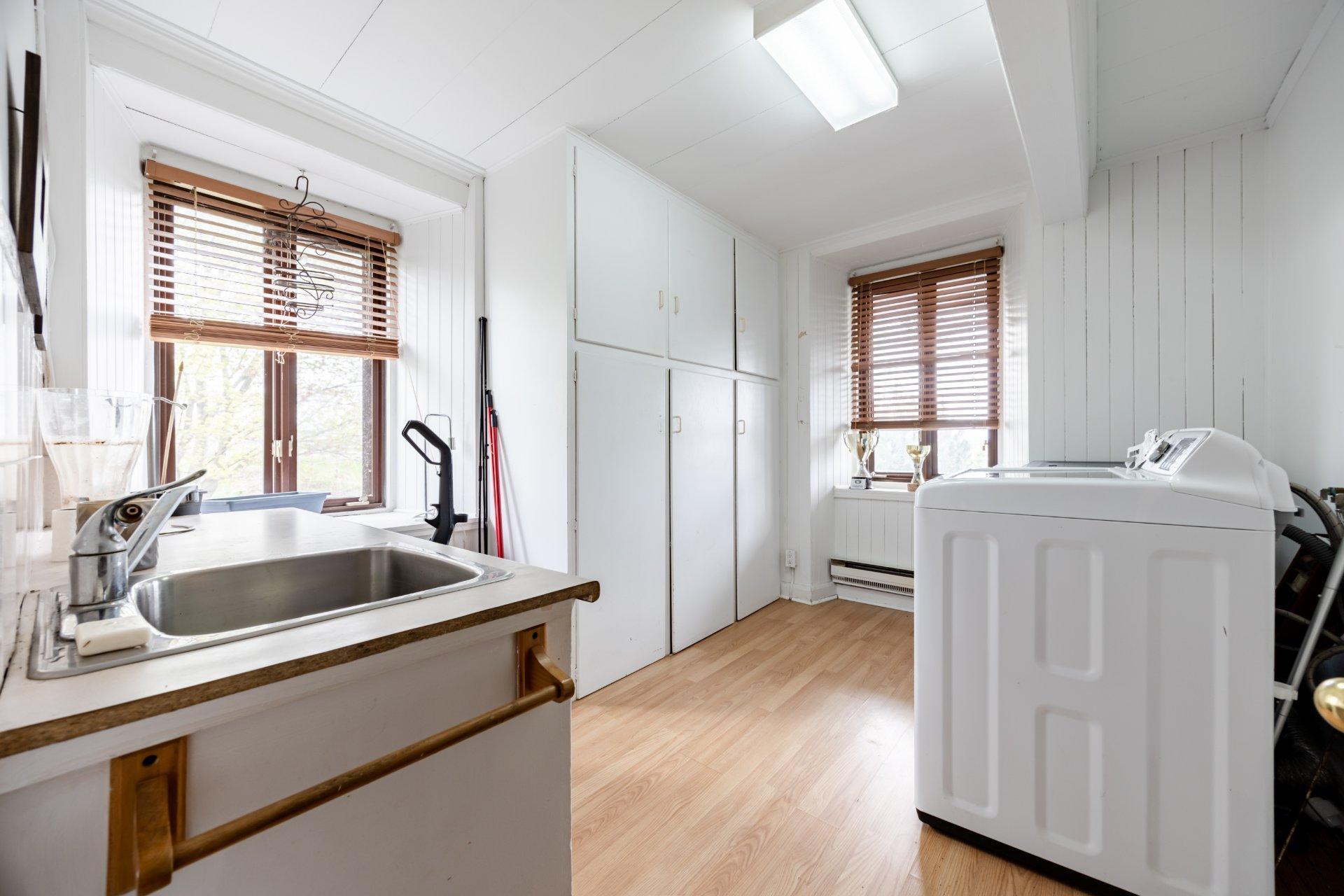 









6830Z


Ch. des Prairies

,
Brossard,







QC
J4Z3H8

