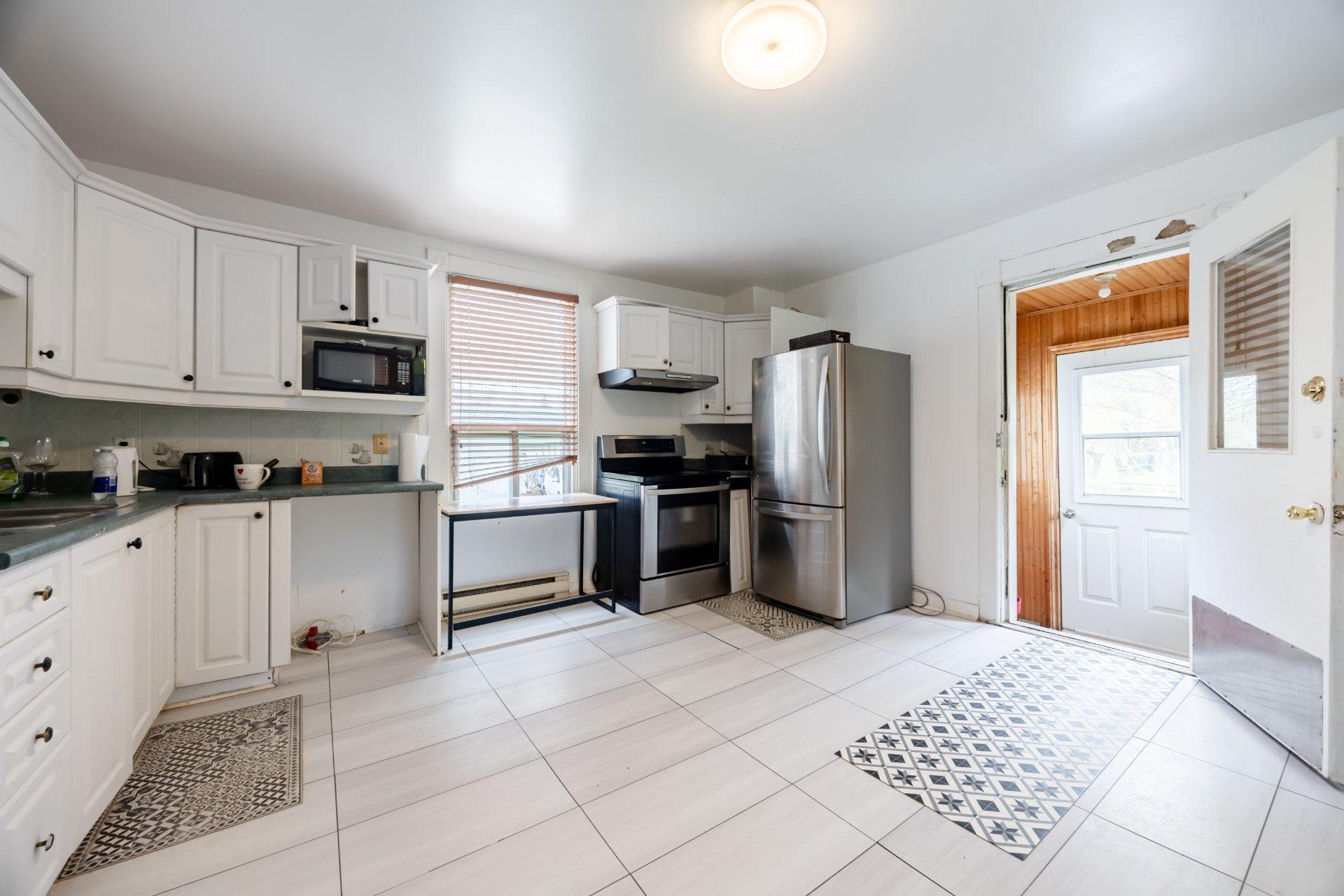 









6830Z


Ch. des Prairies

,
Brossard,







QC
J4Z3H8

