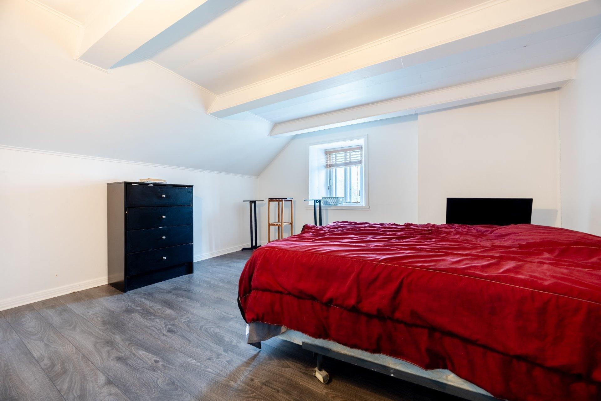 









6830Z


Ch. des Prairies

,
Brossard,







QC
J4Z3H8

