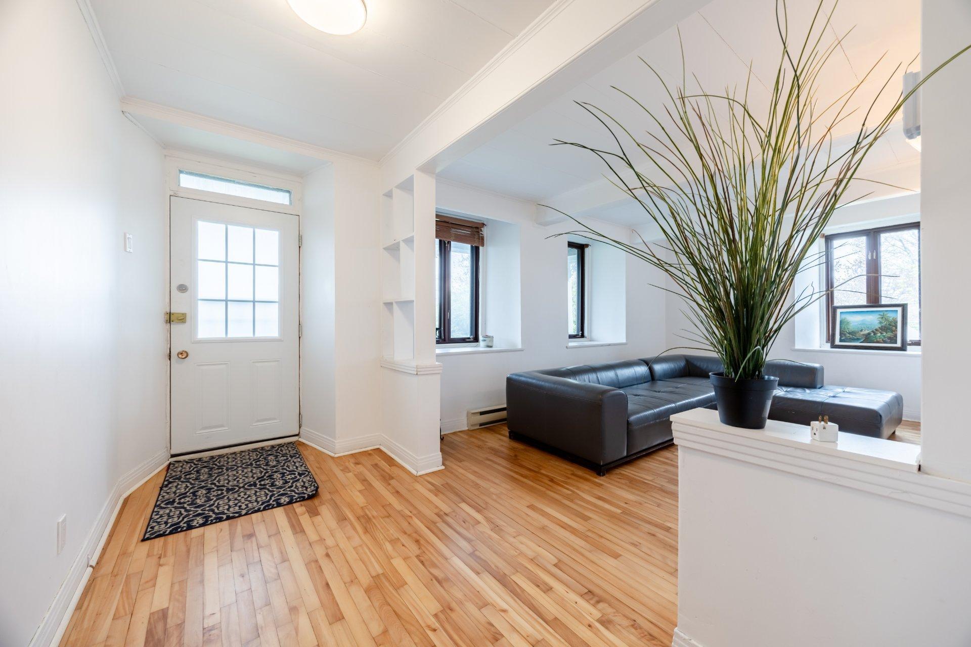 









6830Z


Ch. des Prairies

,
Brossard,







QC
J4Z3H8

