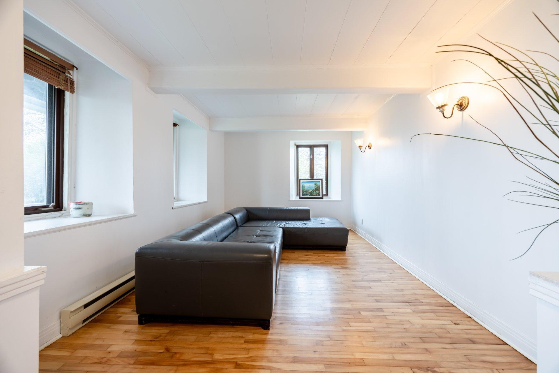 









6830Z


Ch. des Prairies

,
Brossard,







QC
J4Z3H8

