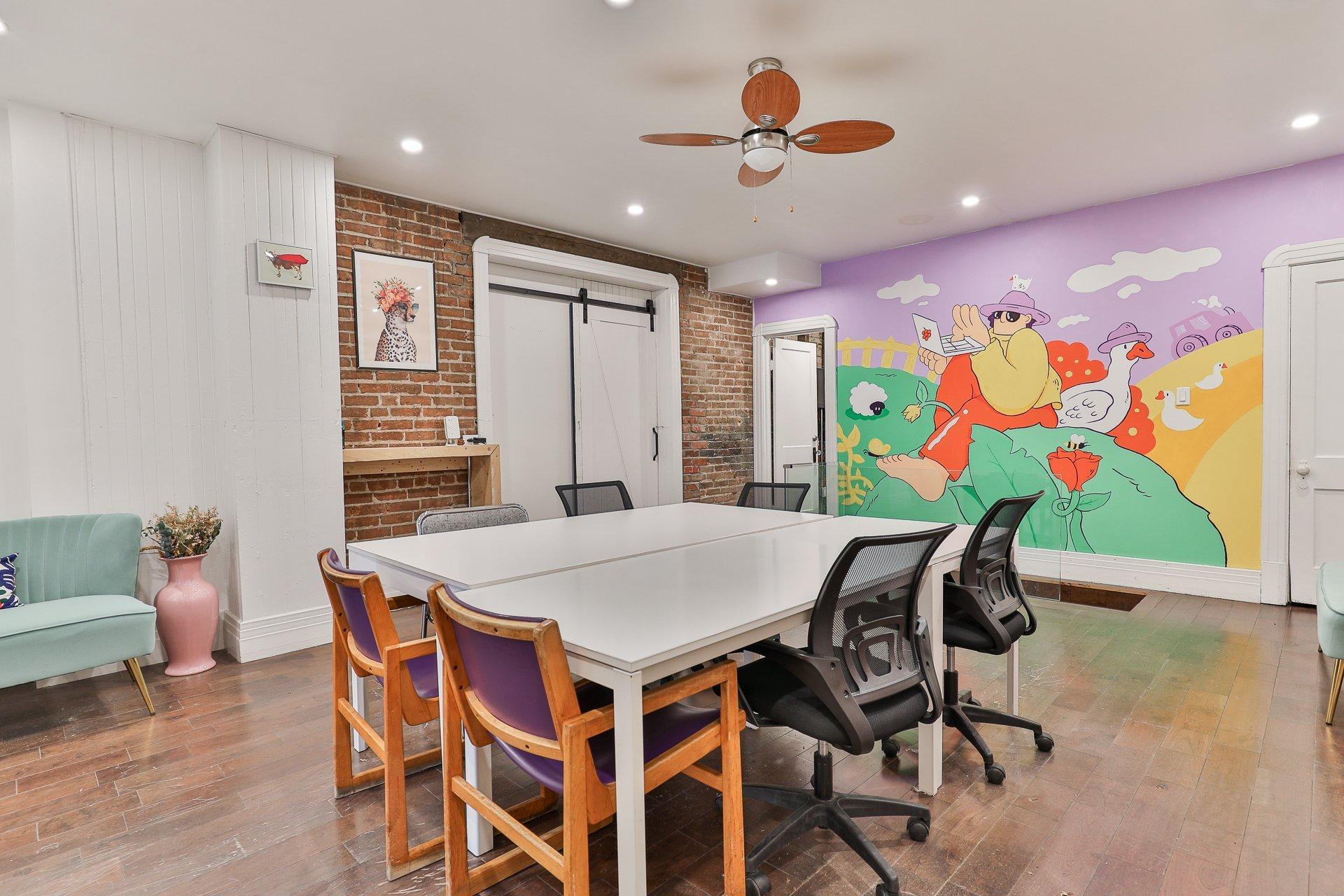 









4800


Rue De Bullion

,
Montréal (Le Plateau-Mont-Royal),




QC
H2T1Y8

