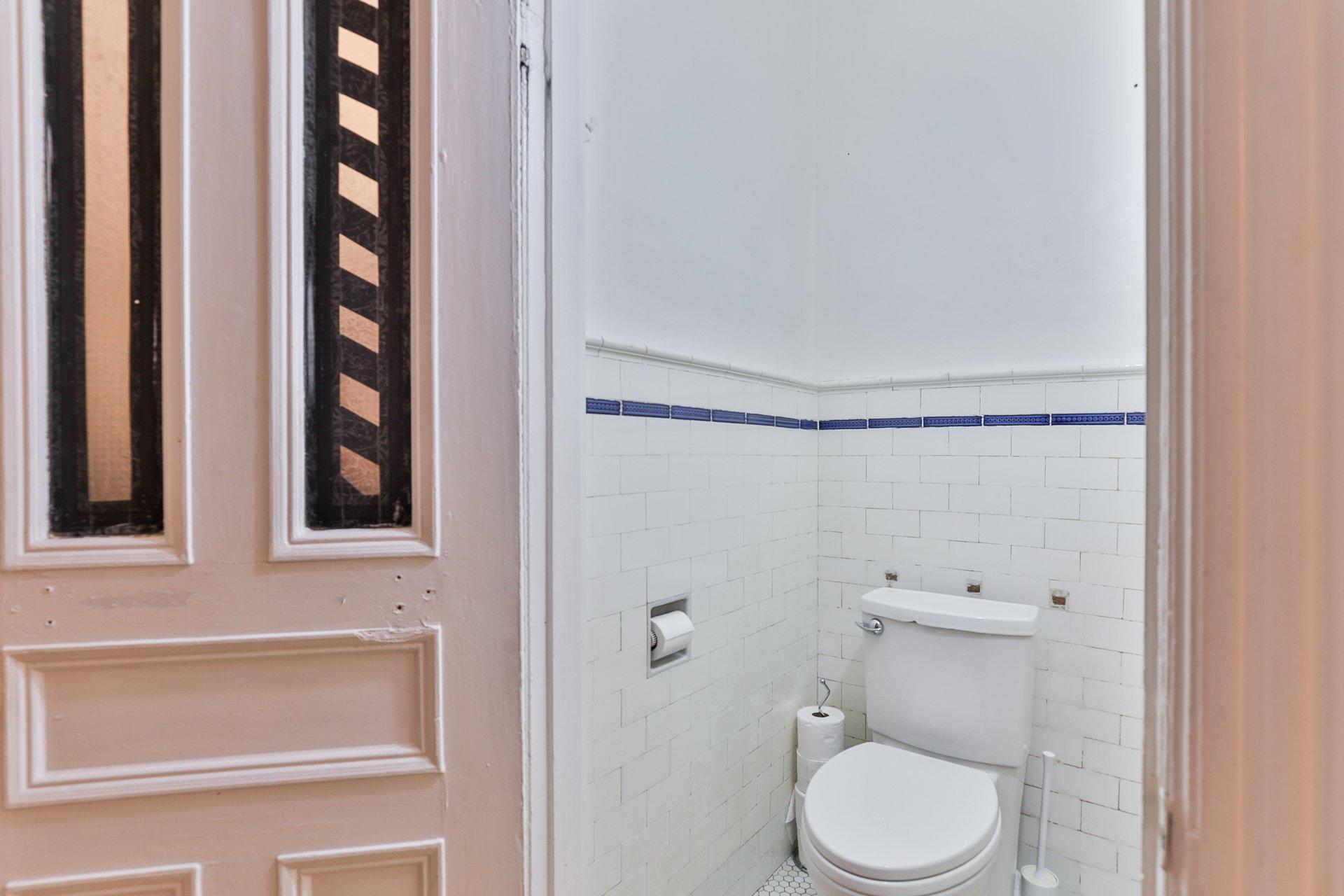 









4800Z


Rue De Bullion

,
Montréal (Le Plateau-Mont-Royal),




QC
H2T1Y8

