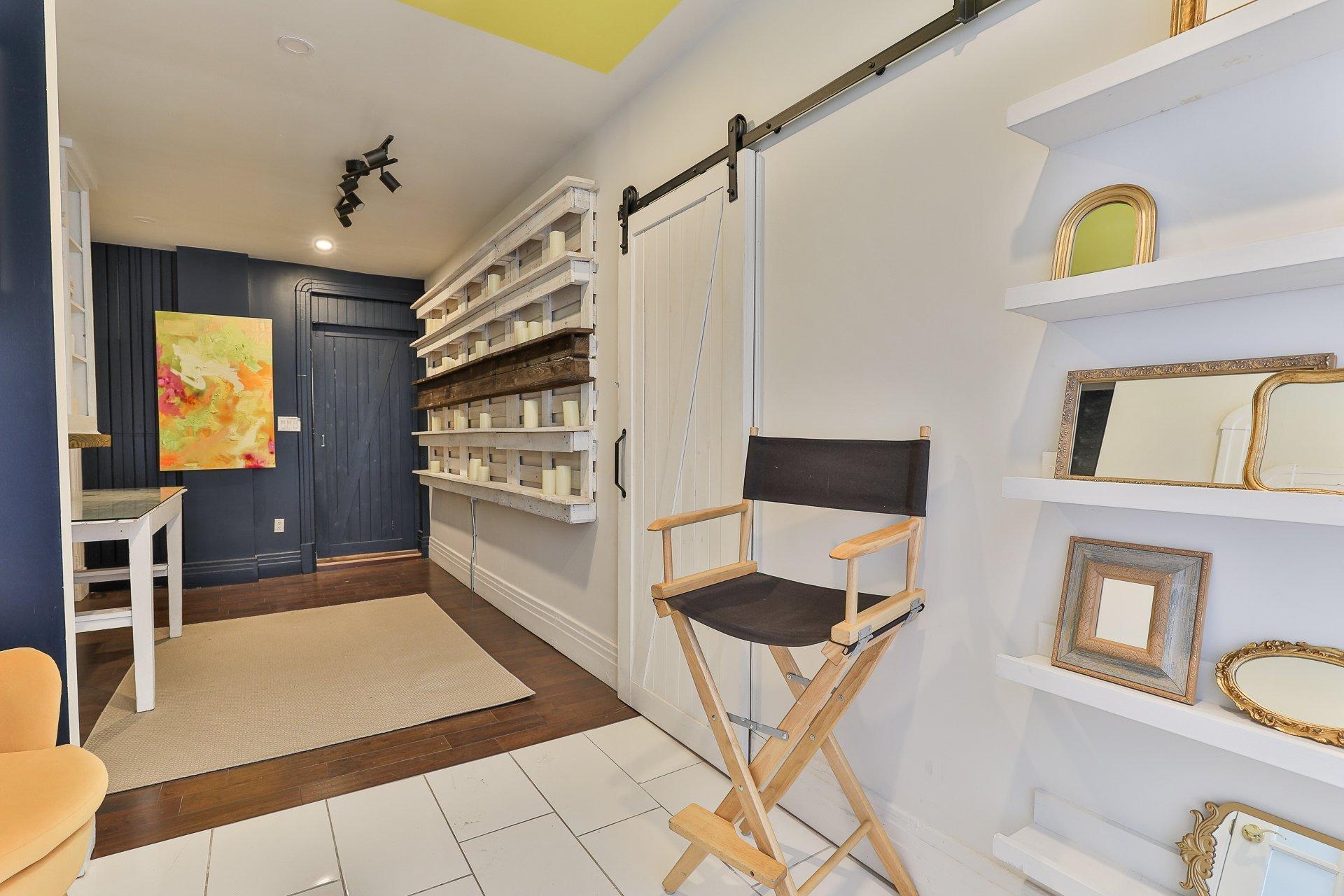 









4800Z


Rue De Bullion

,
Montréal (Le Plateau-Mont-Royal),




QC
H2T1Y8

