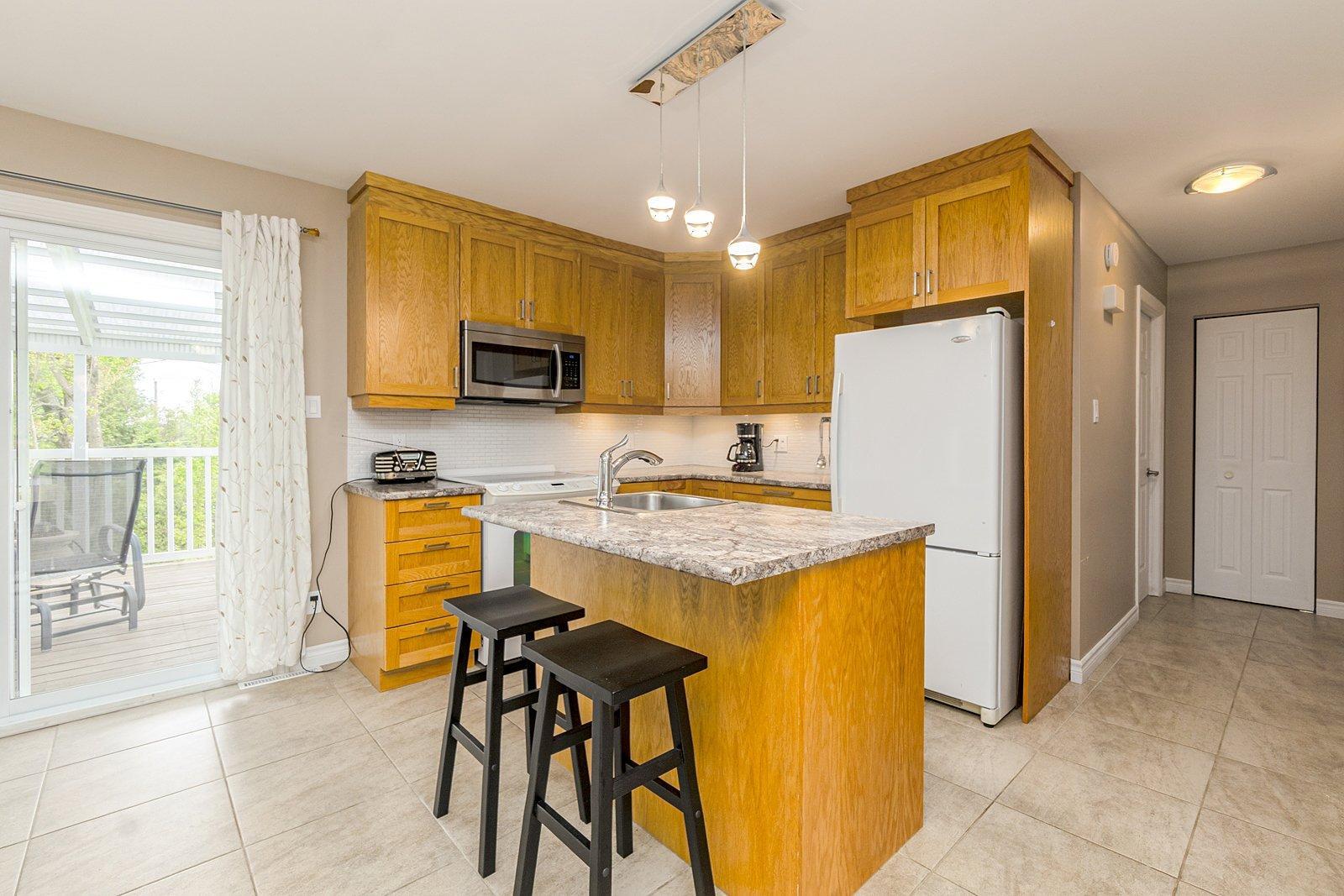 









1019


Rue Sideleau

,
Sherbrooke (Fleurimont),




QC
J1E1H7

