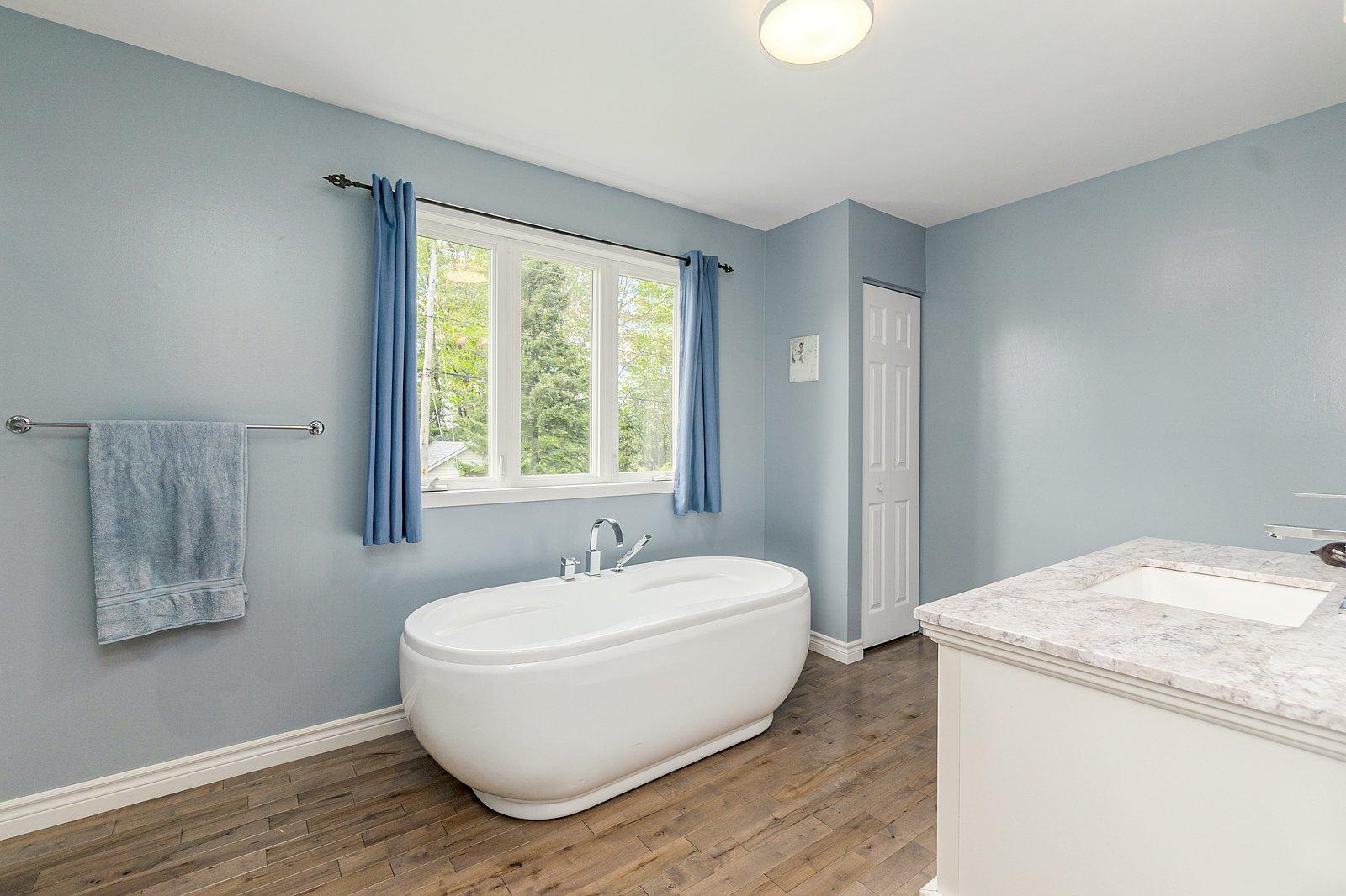 









1019


Rue Sideleau

,
Sherbrooke (Fleurimont),




QC
J1E1H7

