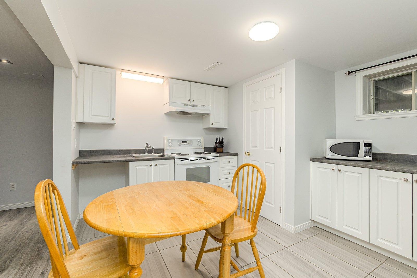 









1019


Rue Sideleau

,
Sherbrooke (Fleurimont),




QC
J1E1H7

