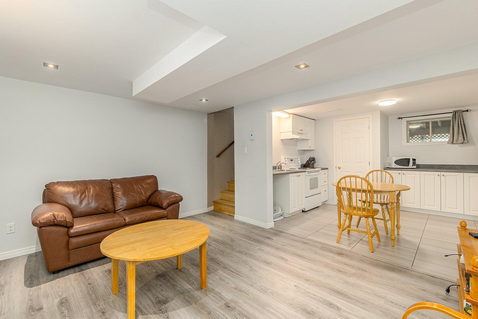 









1019


Rue Sideleau

,
Sherbrooke (Fleurimont),




QC
J1E1H7

