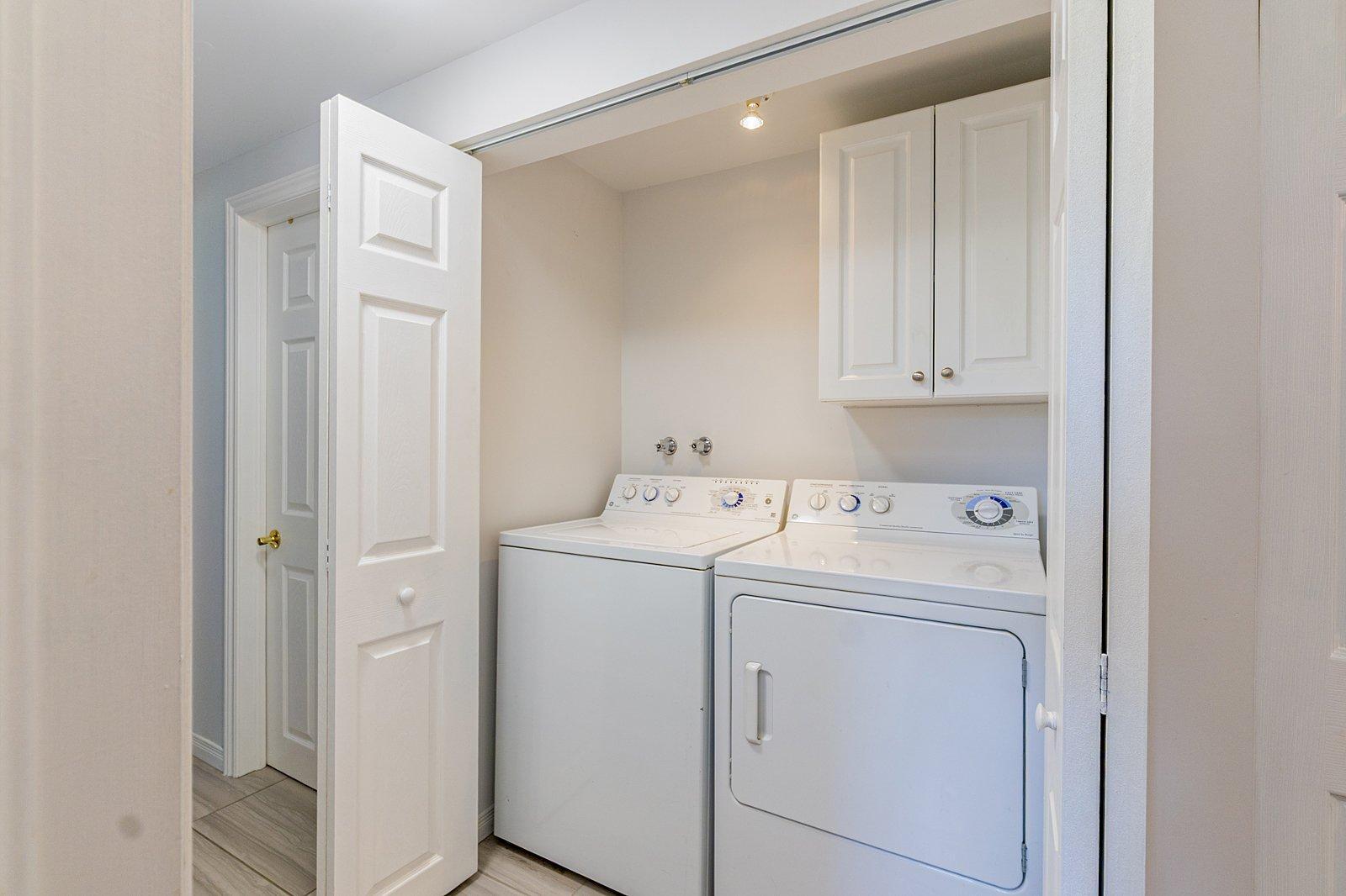 









1019


Rue Sideleau

,
Sherbrooke (Fleurimont),




QC
J1E1H7

